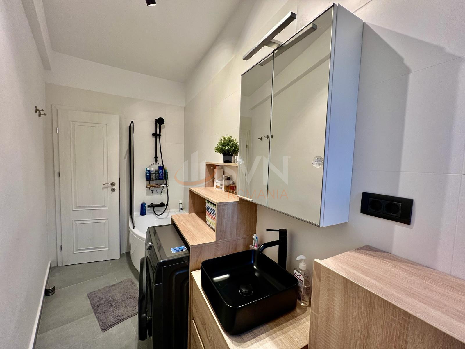 Apartament, 4 camere Bucuresti/Timpuri Noi