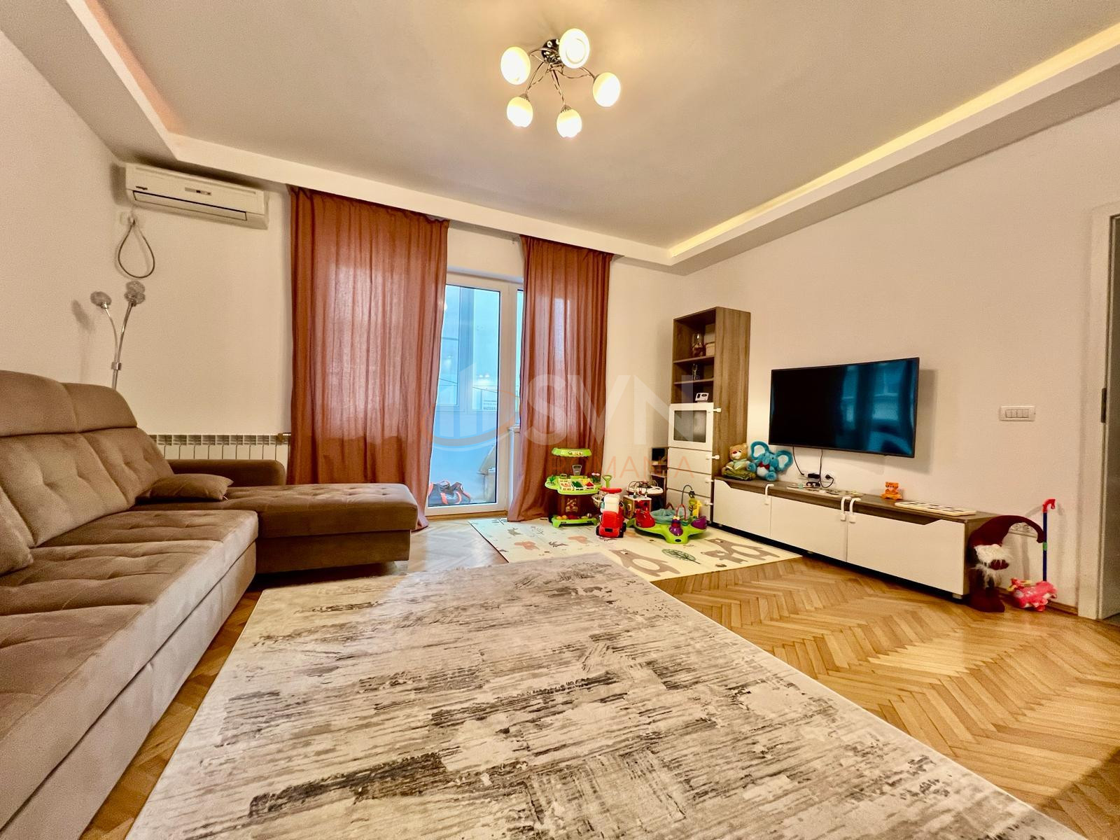 Apartament, 4 camere Bucuresti/Timpuri Noi