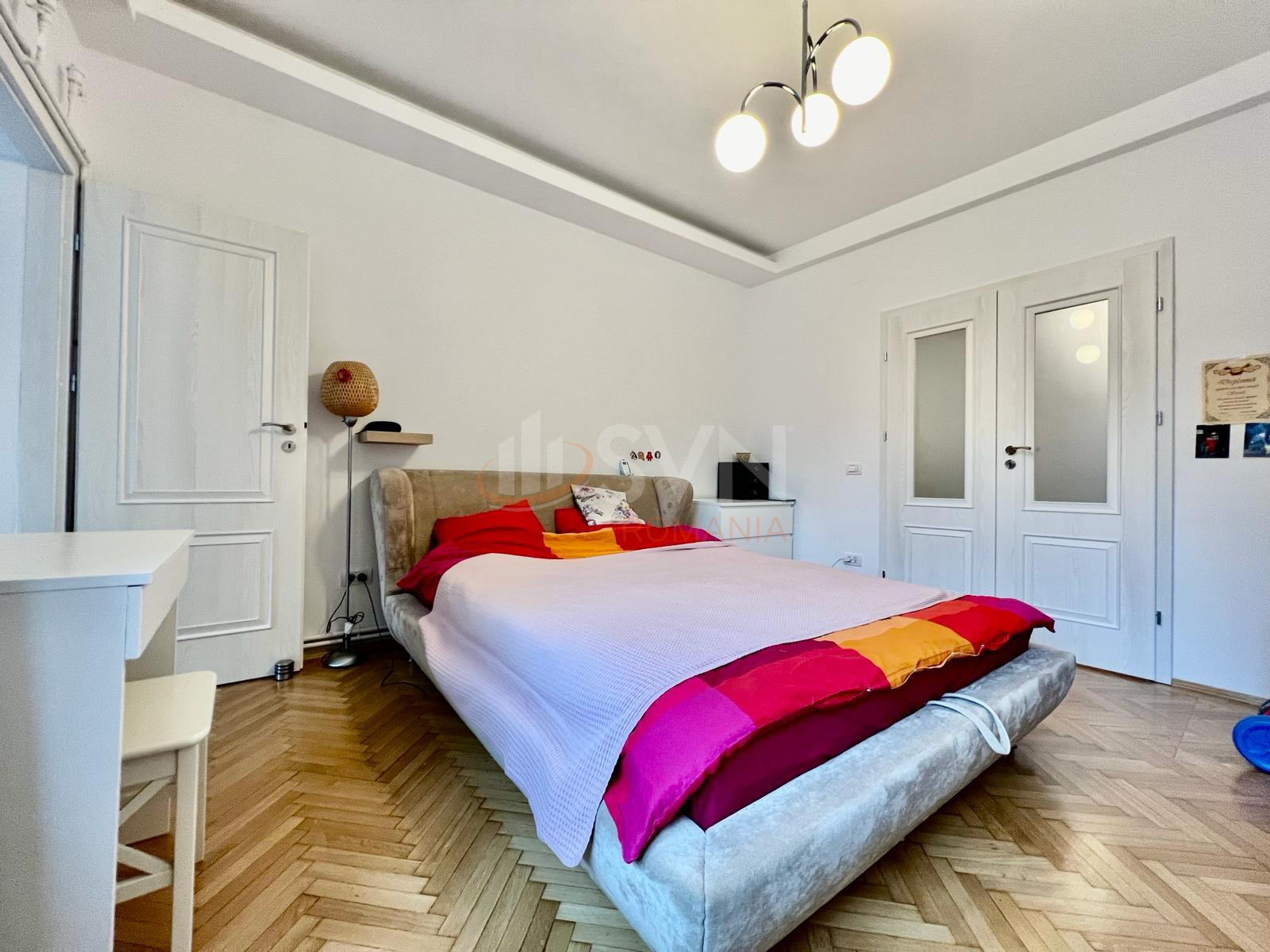 Apartament, 4 camere Bucuresti/Timpuri Noi