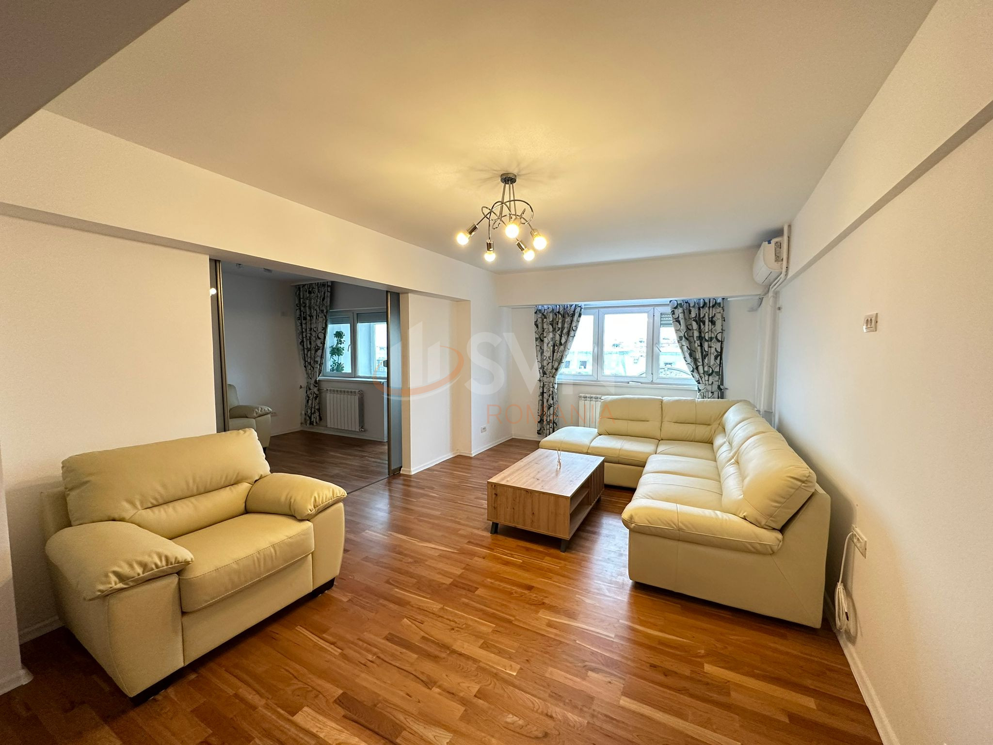 Apartament, 4 camere Bucuresti/Piata Universitatii
