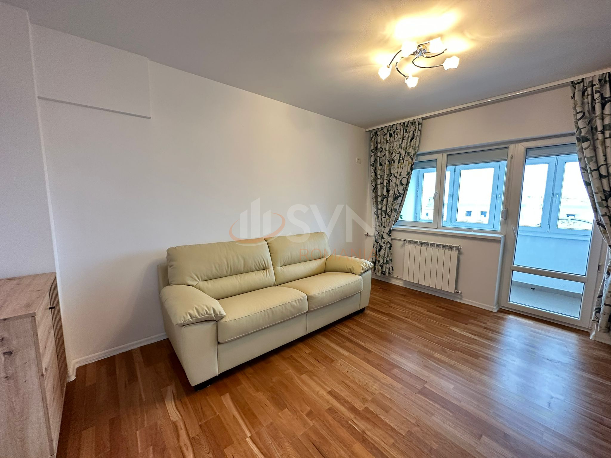Apartament, 4 camere Bucuresti/Piata Universitatii