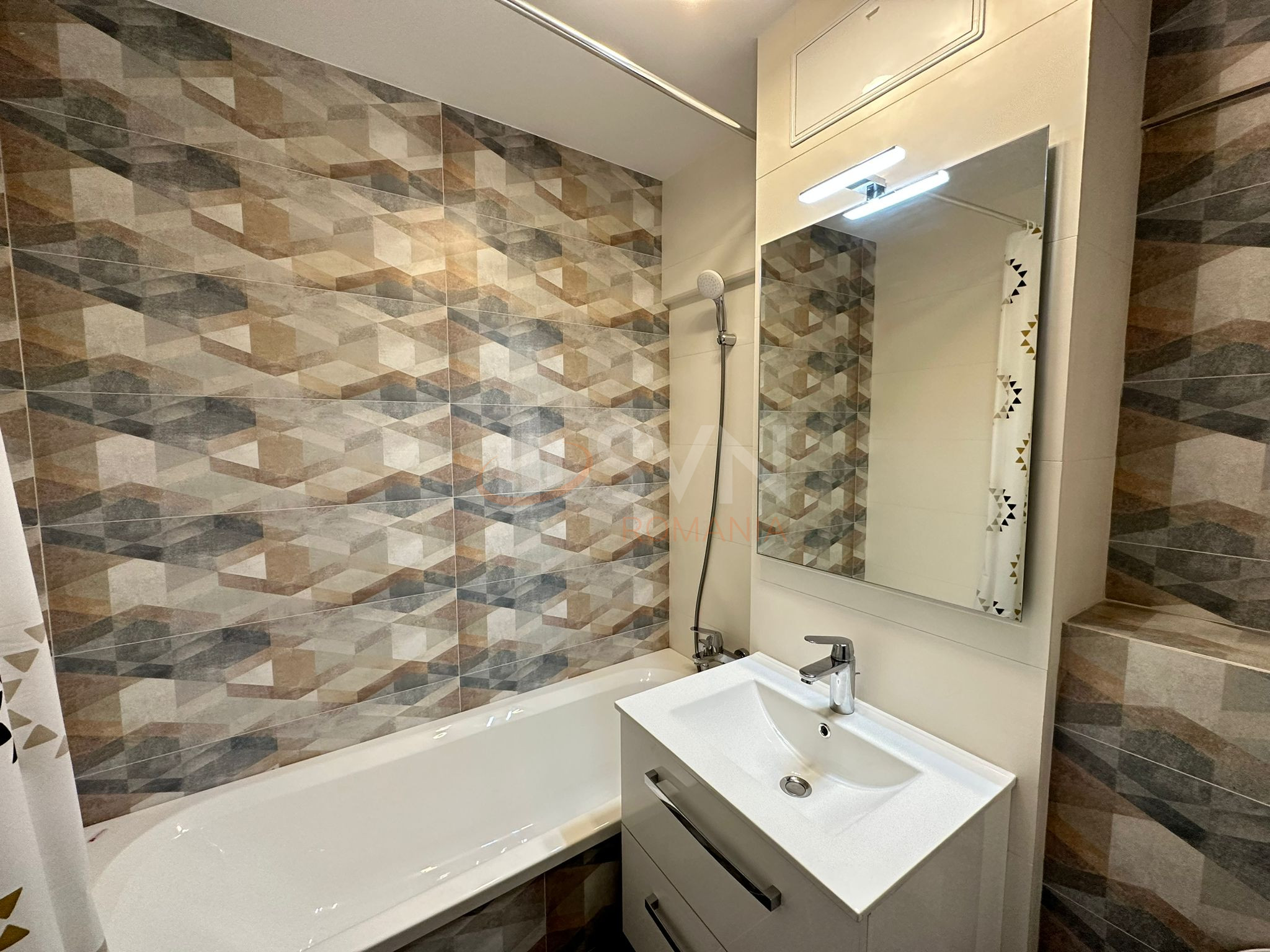 Apartament, 4 camere Bucuresti/Piata Universitatii