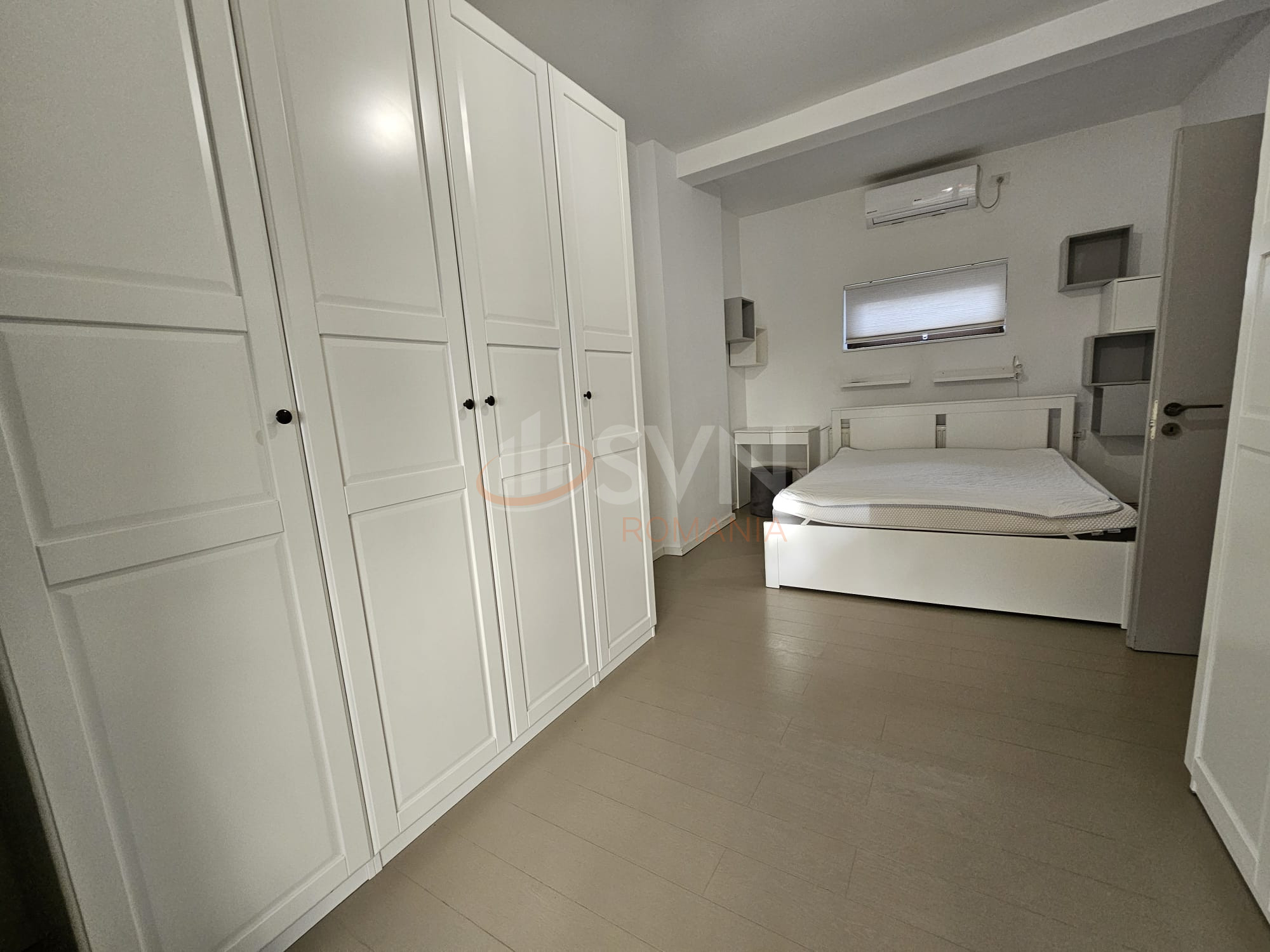 Apartament, 4 camere Bucuresti/Piata Victoriei