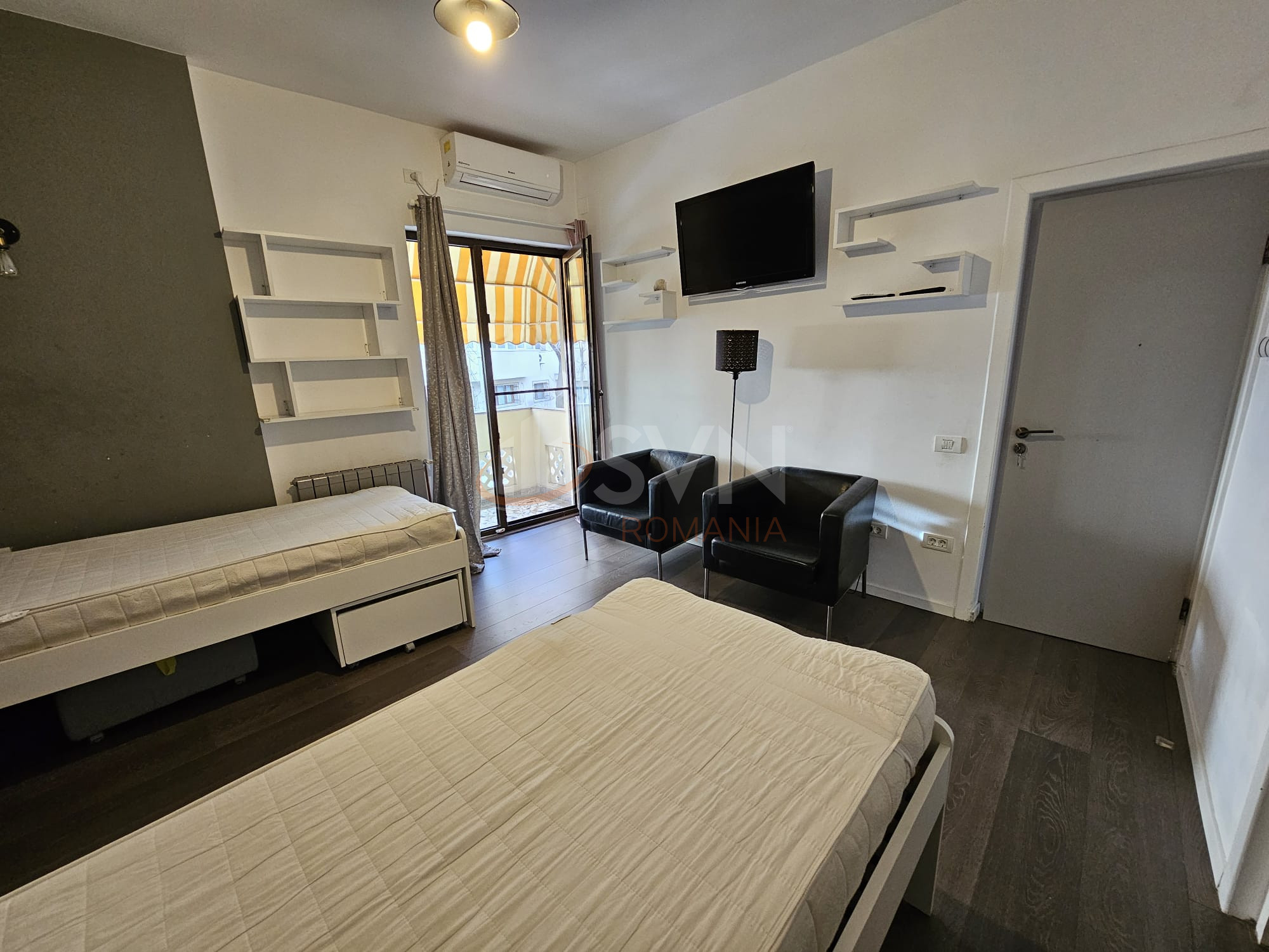 Apartament, 4 camere Bucuresti/Piata Victoriei
