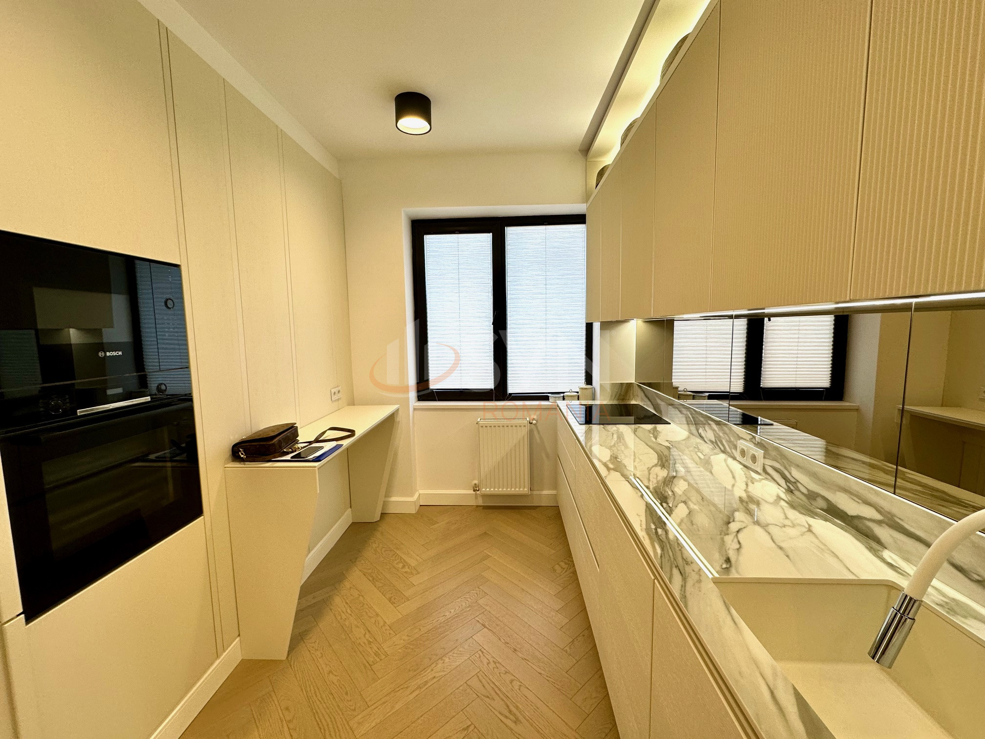 Apartament, 4 camere Bucuresti/Arcul De Triumf