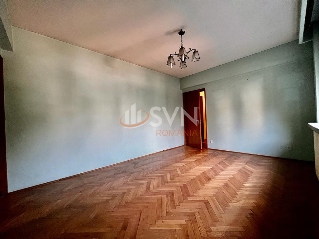Apartament, 4 camere Bucuresti/Calea Victoriei