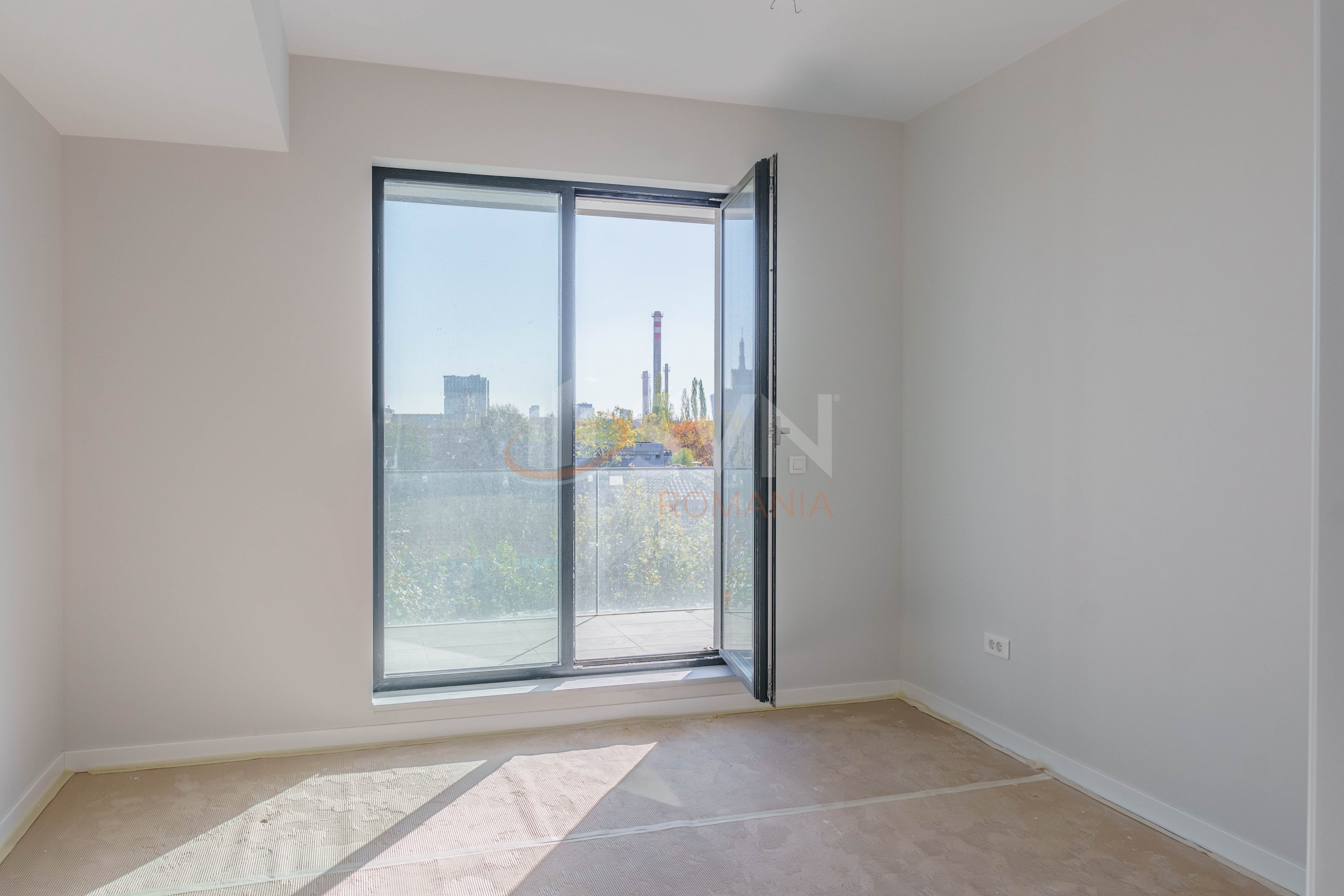 Apartament, 4 camere Bucuresti/Straulesti