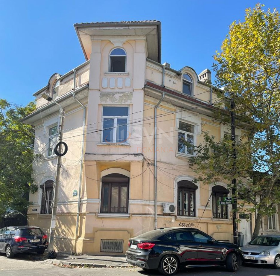 Apartament, 4 camere Bucuresti/Mitropolie