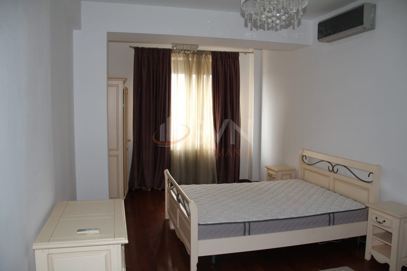 Apartament, 4 camere Bucuresti/Aviatiei