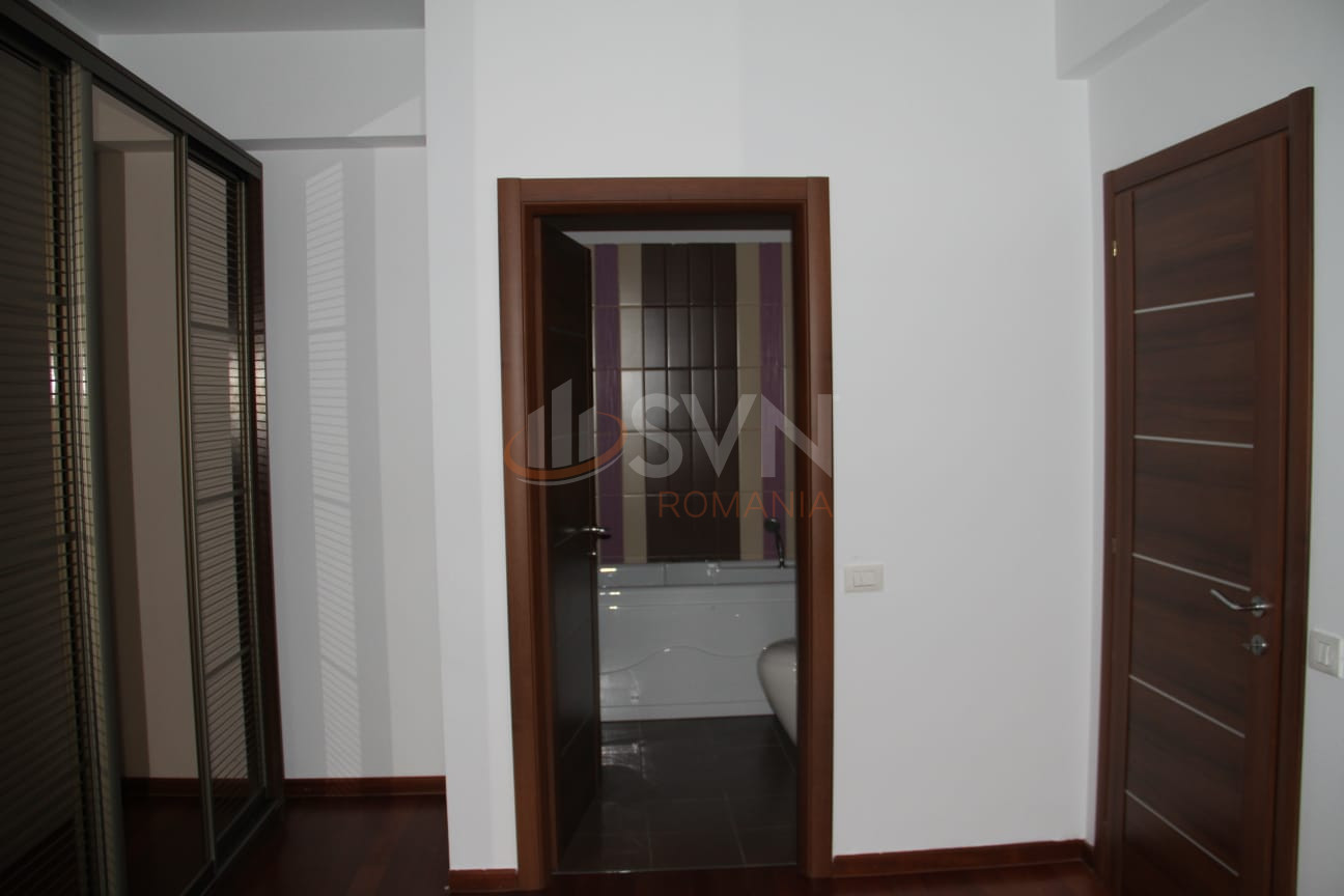 Apartament, 4 camere Bucuresti/Aviatiei
