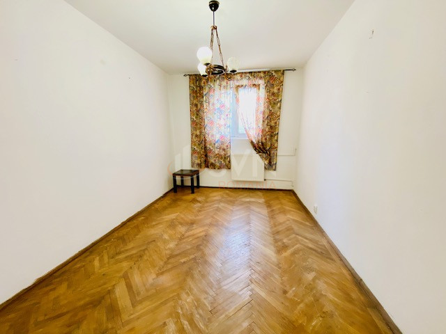 Apartament, 4 camere Bucuresti/Titan