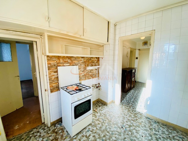 Apartament, 4 camere Bucuresti/Titan