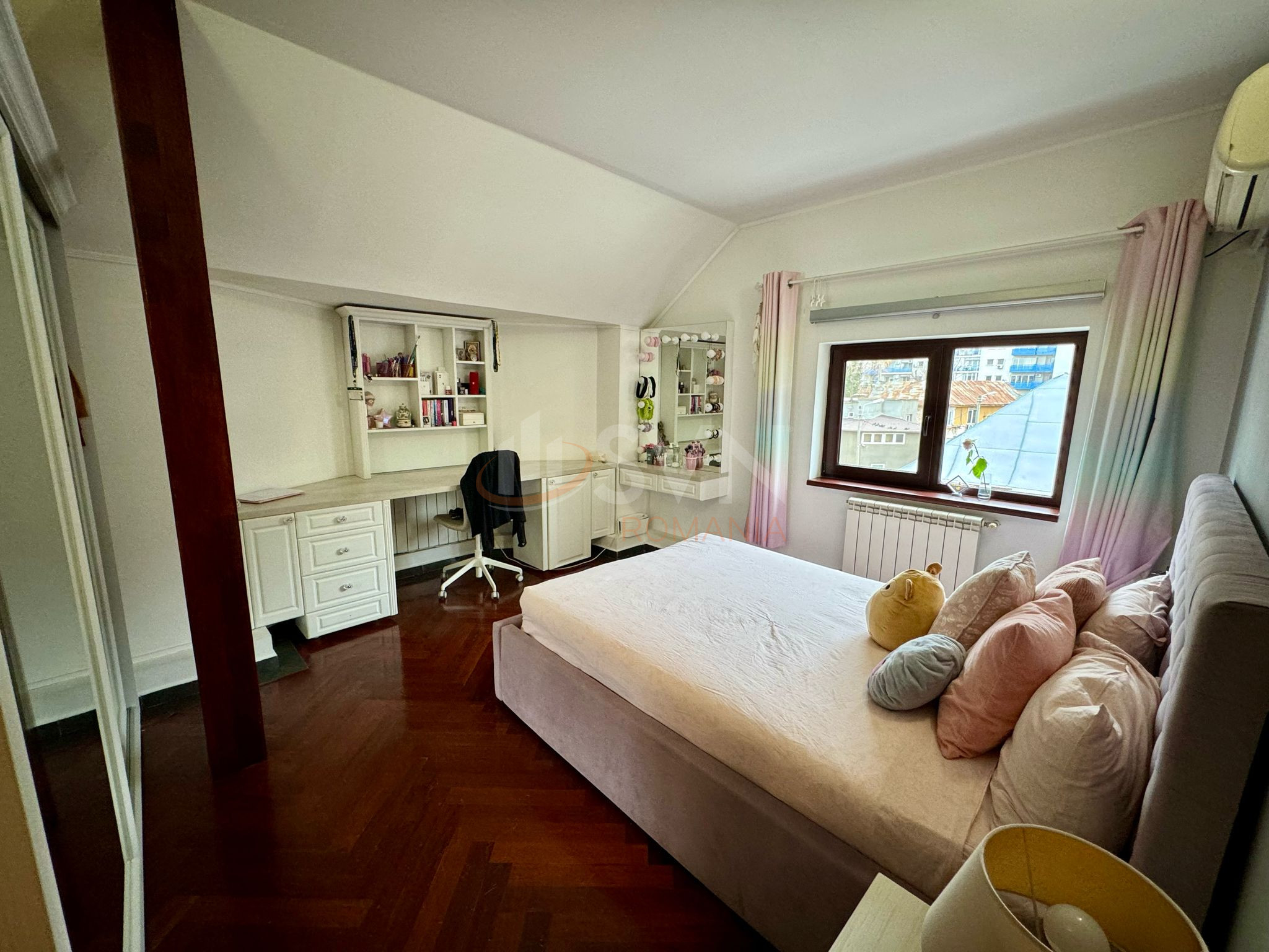 Apartament, 4 camere Bucuresti/Unirii (s3)