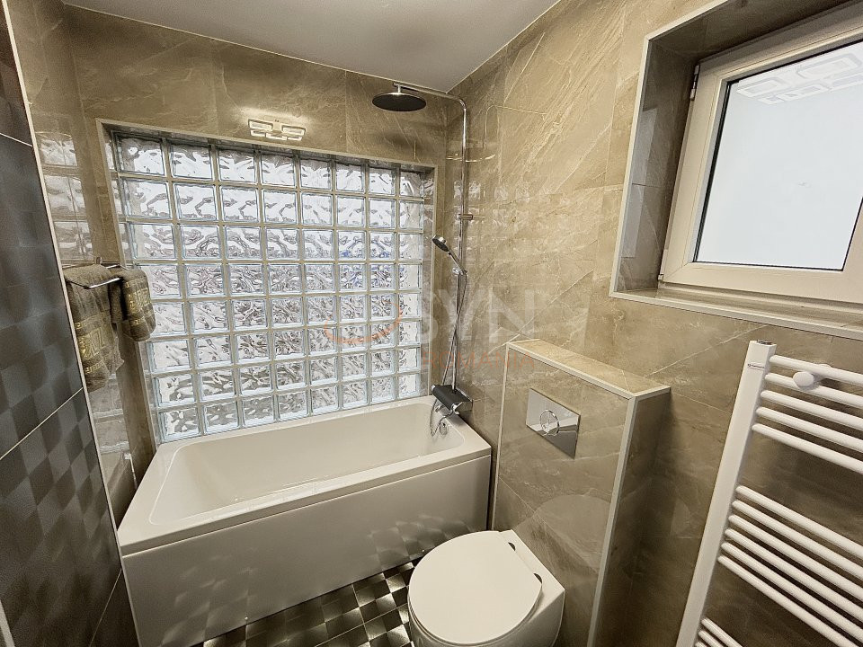 Apartament, 4 camere Bucuresti/Straulesti