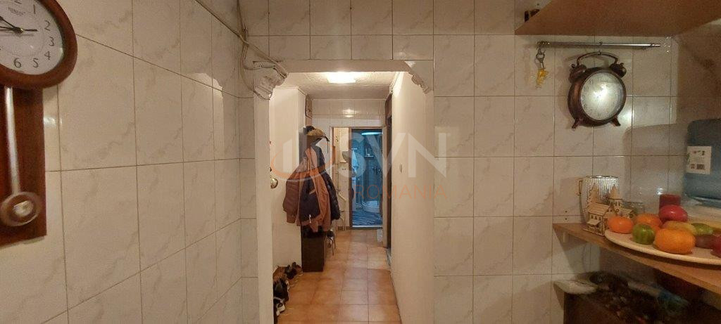 Apartament, 4 camere Bucuresti/Crangasi