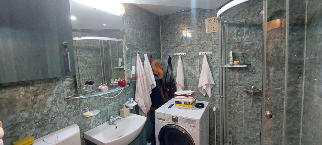 Apartament, 4 camere Bucuresti/Crangasi