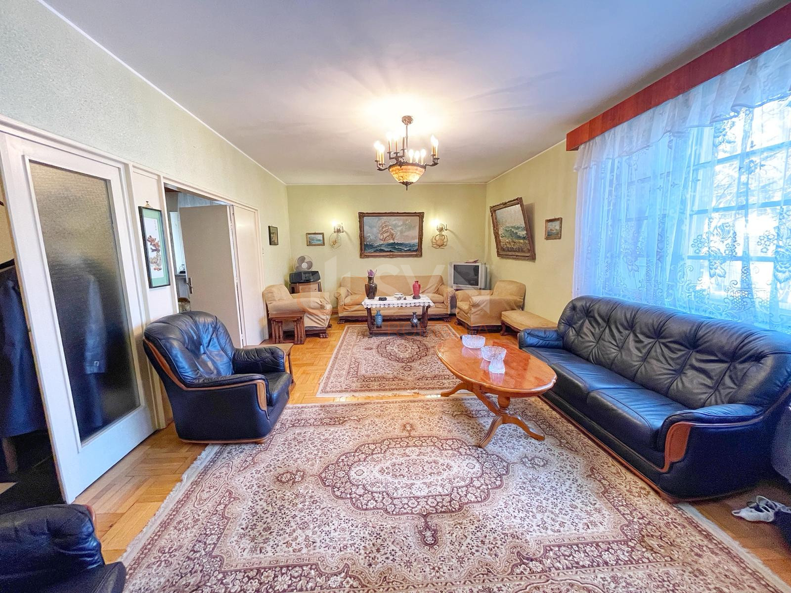 Apartament, 4 camere Bucuresti/Capitale