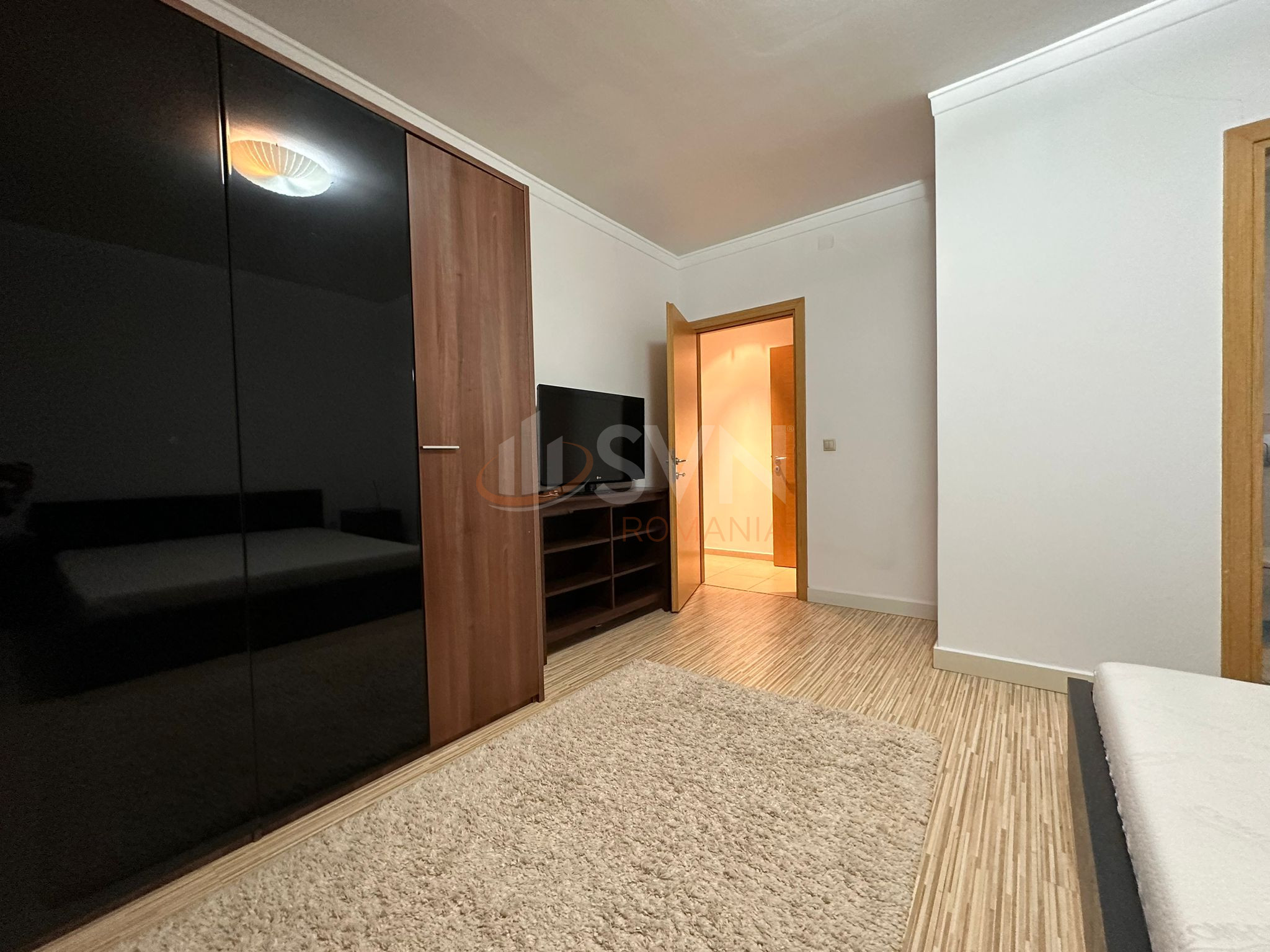 Apartament, 4 camere Bucuresti/Lacul Tei