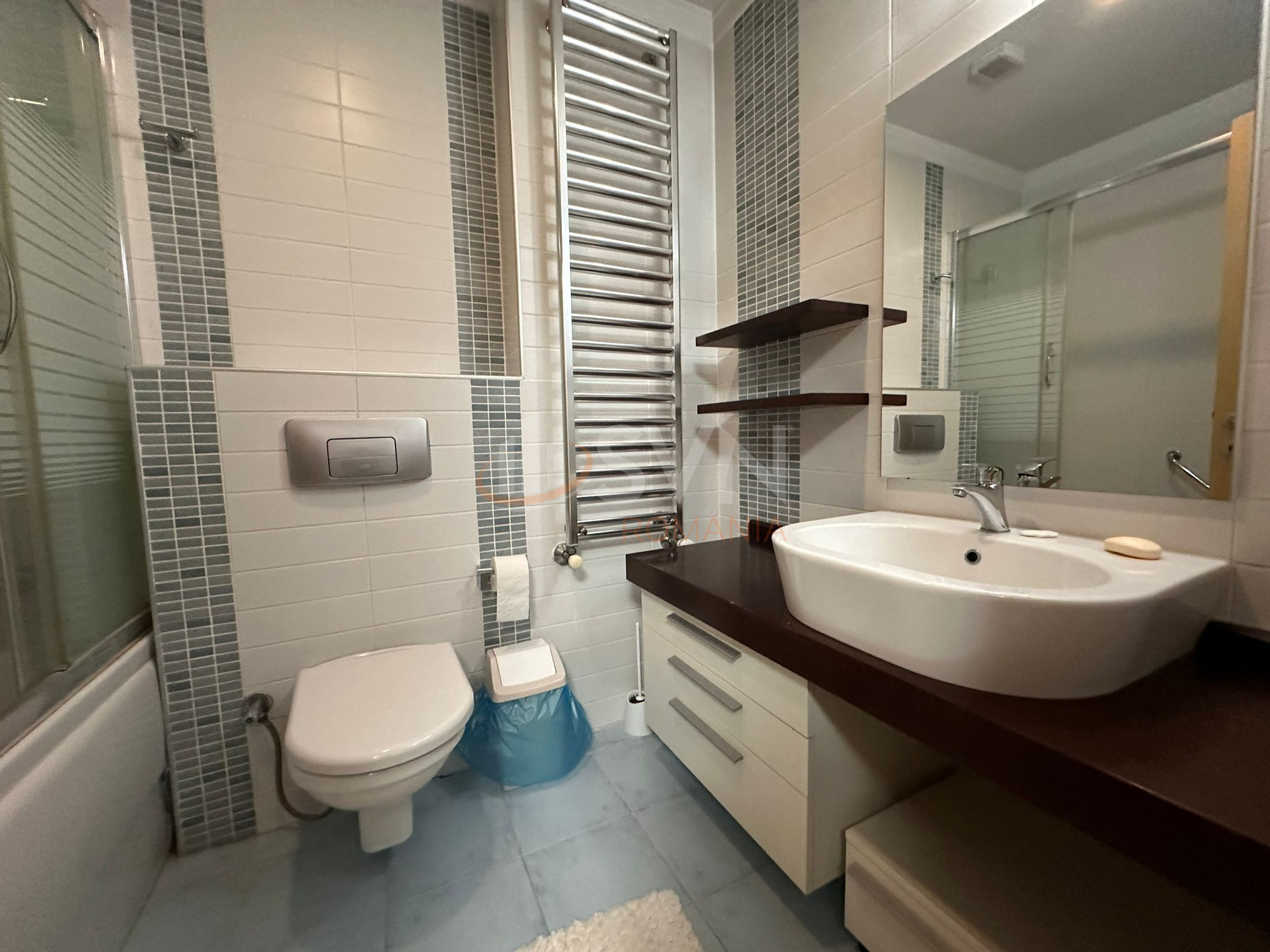 Apartament, 4 camere Bucuresti/Lacul Tei