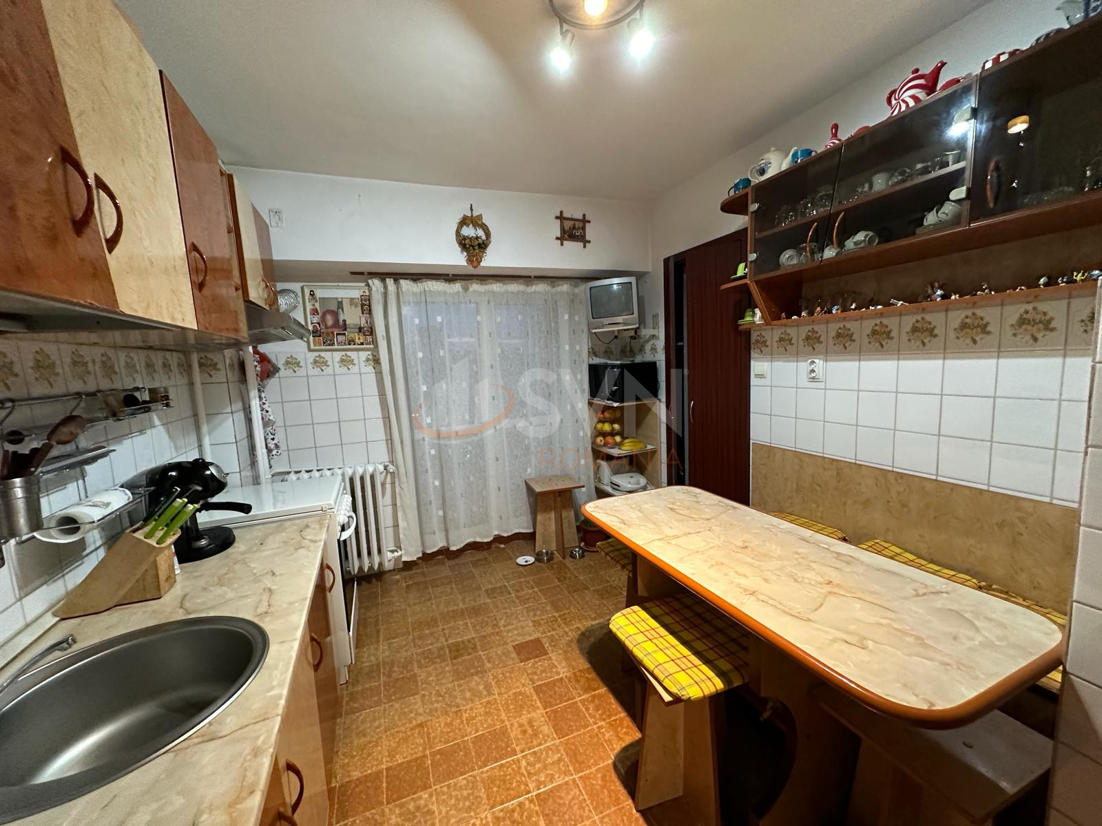 Apartament, 4 camere Bucuresti/Piata Unirii (s3)