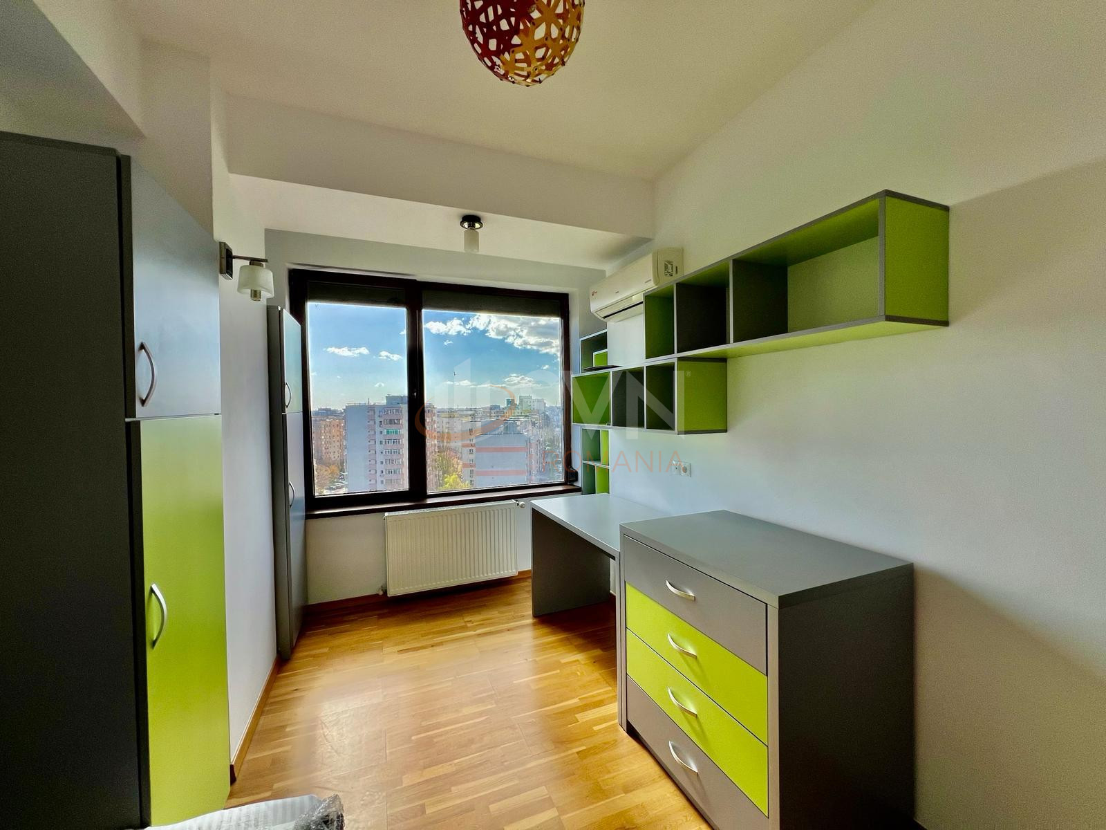 Apartament, 4 camere Bucuresti/Vitan