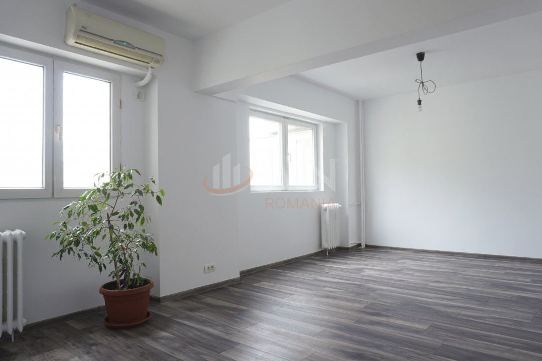 Apartament, 4 camere Bucuresti/Iancului
