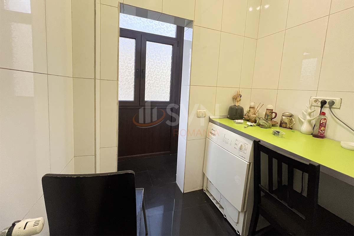 Apartament, 4 camere Bucuresti/Calea Victoriei