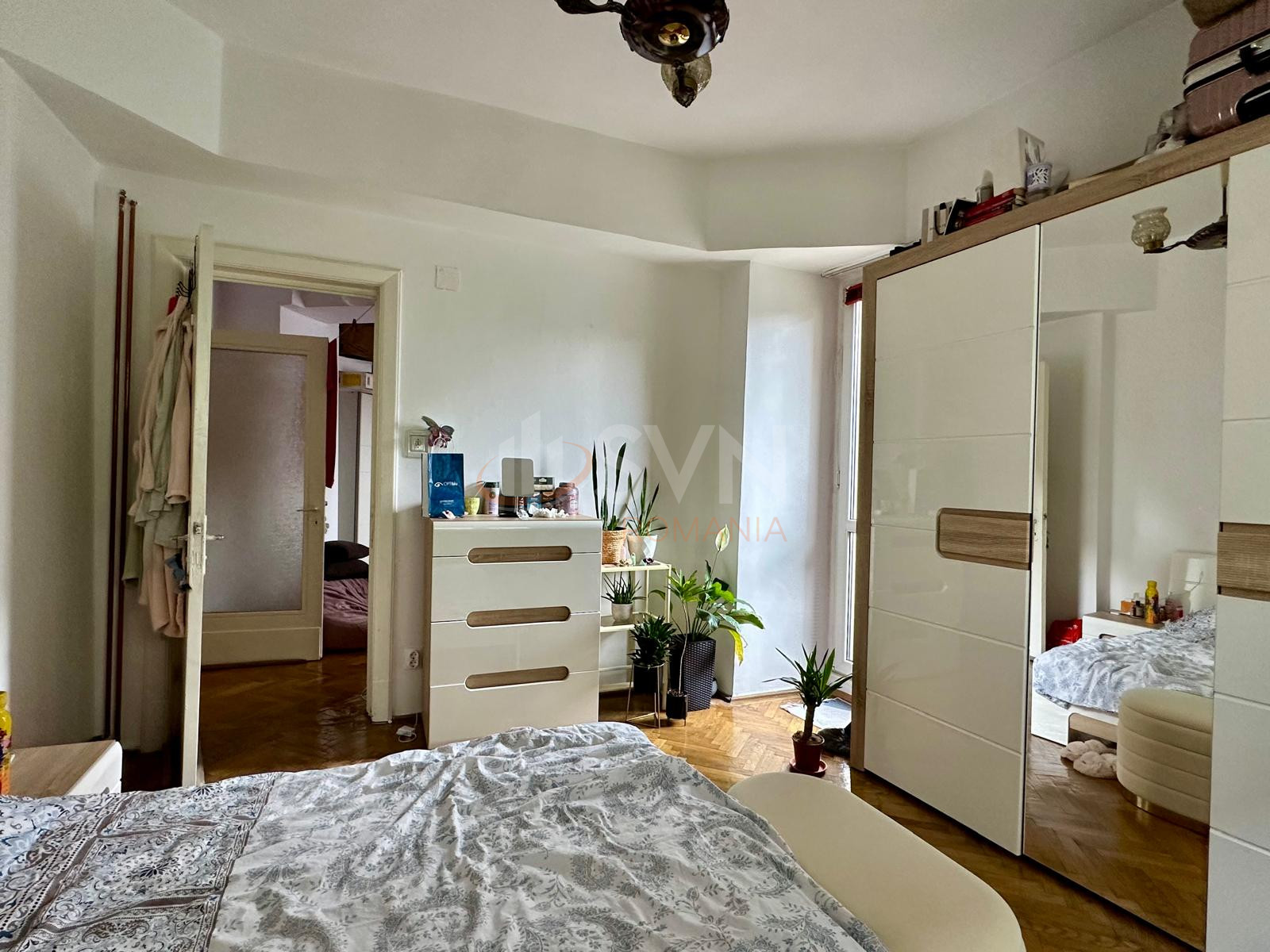 Apartament, 4 camere Bucuresti/Universitate (s1)