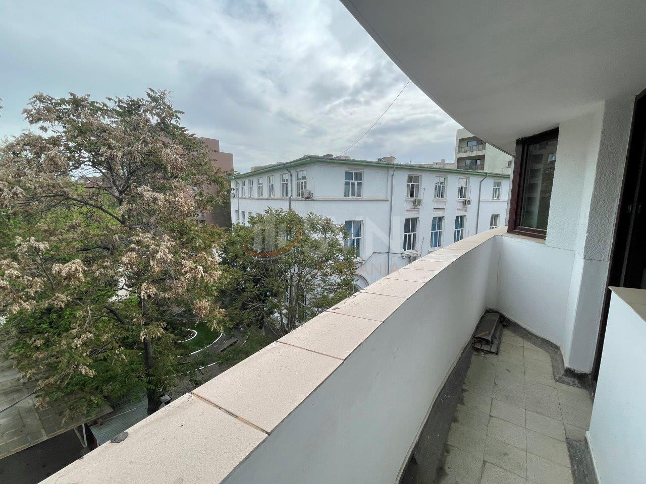 Apartament, 4 camere Bucuresti/Armeneasca