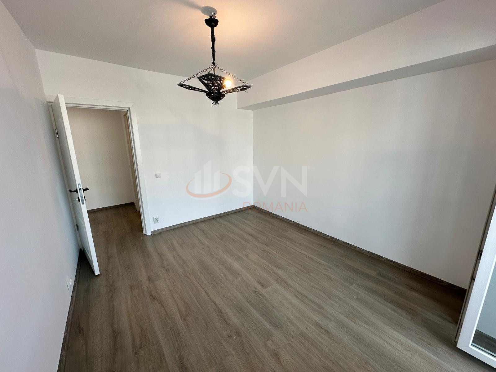 Apartament, 4 camere Bucuresti/Titulescu