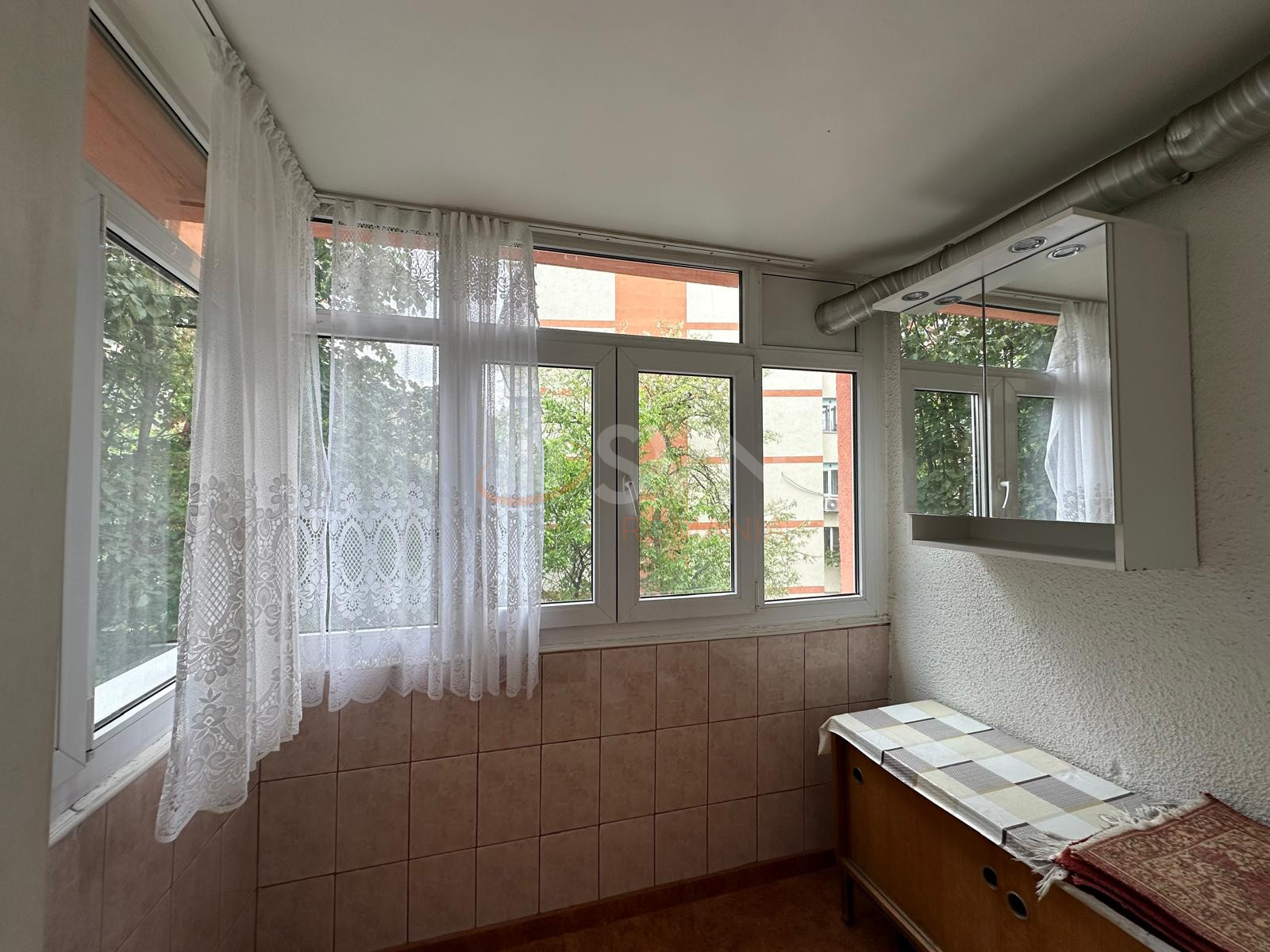 Apartament, 4 camere Bucuresti/Teiul Doamnei