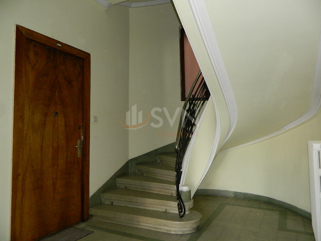 Apartament, 4 camere Bucuresti/Romana