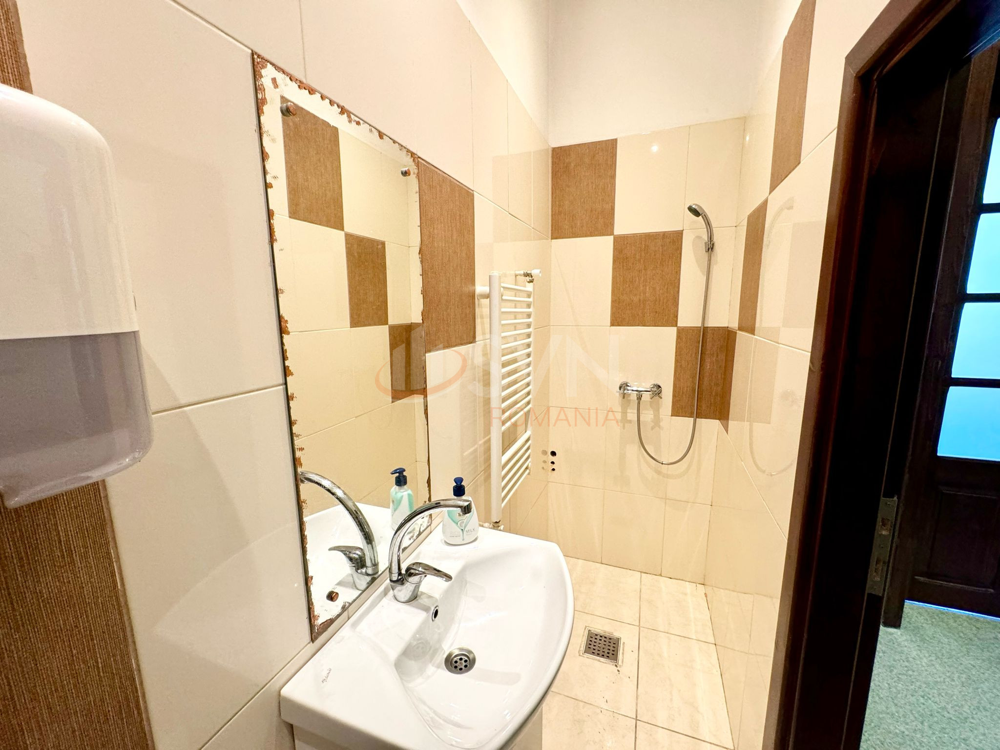 Apartament, 4 camere Bucuresti/Piata Victoriei