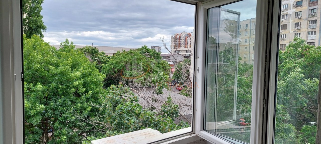 Apartament, 4 camere Bucuresti/Piata Alba Iulia
