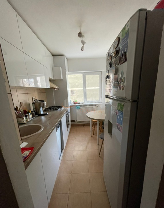 Apartament, 4 camere Bucuresti/Veteranilor