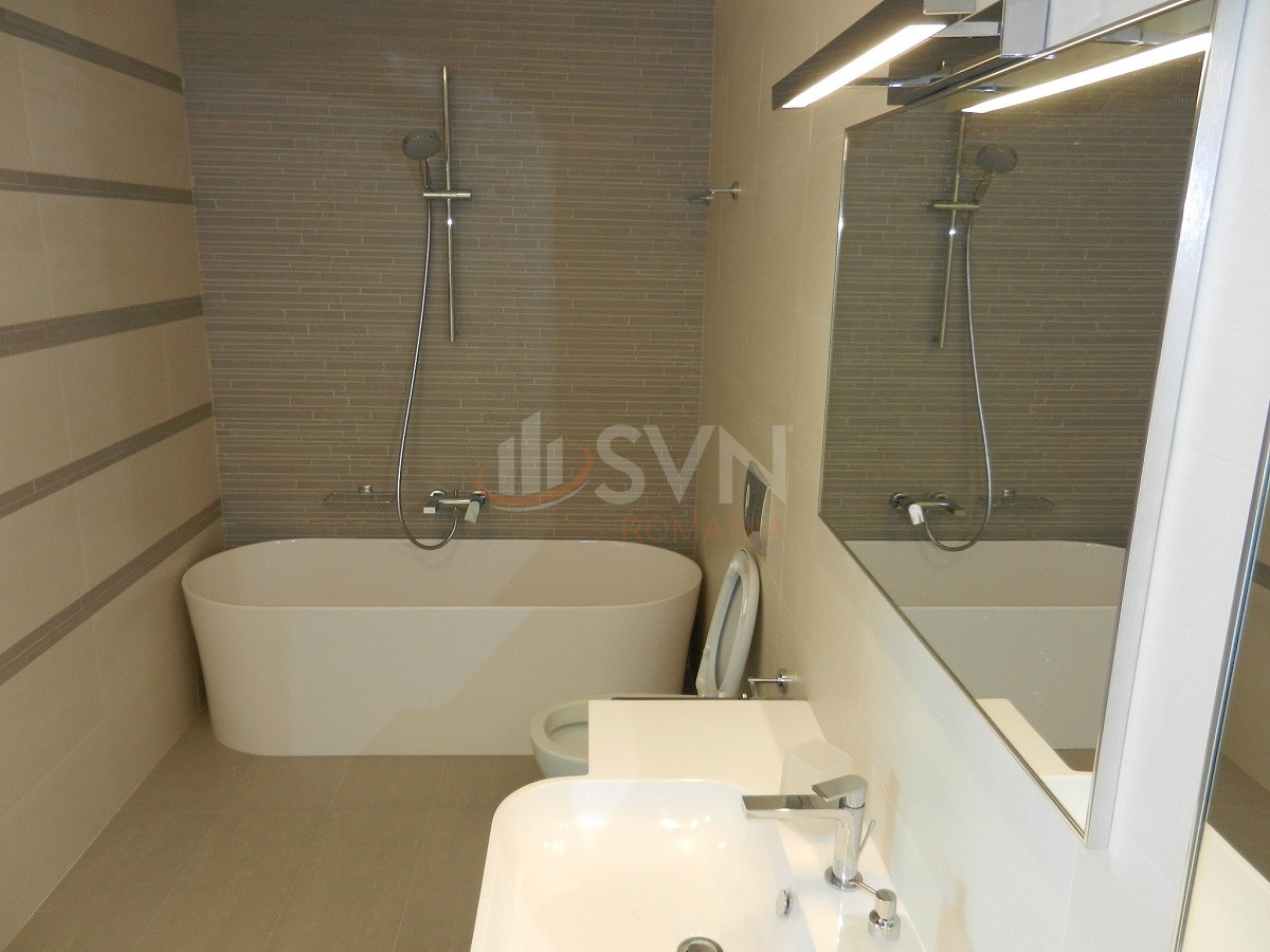 Apartament, 4 camere Bucuresti/Aviatorilor