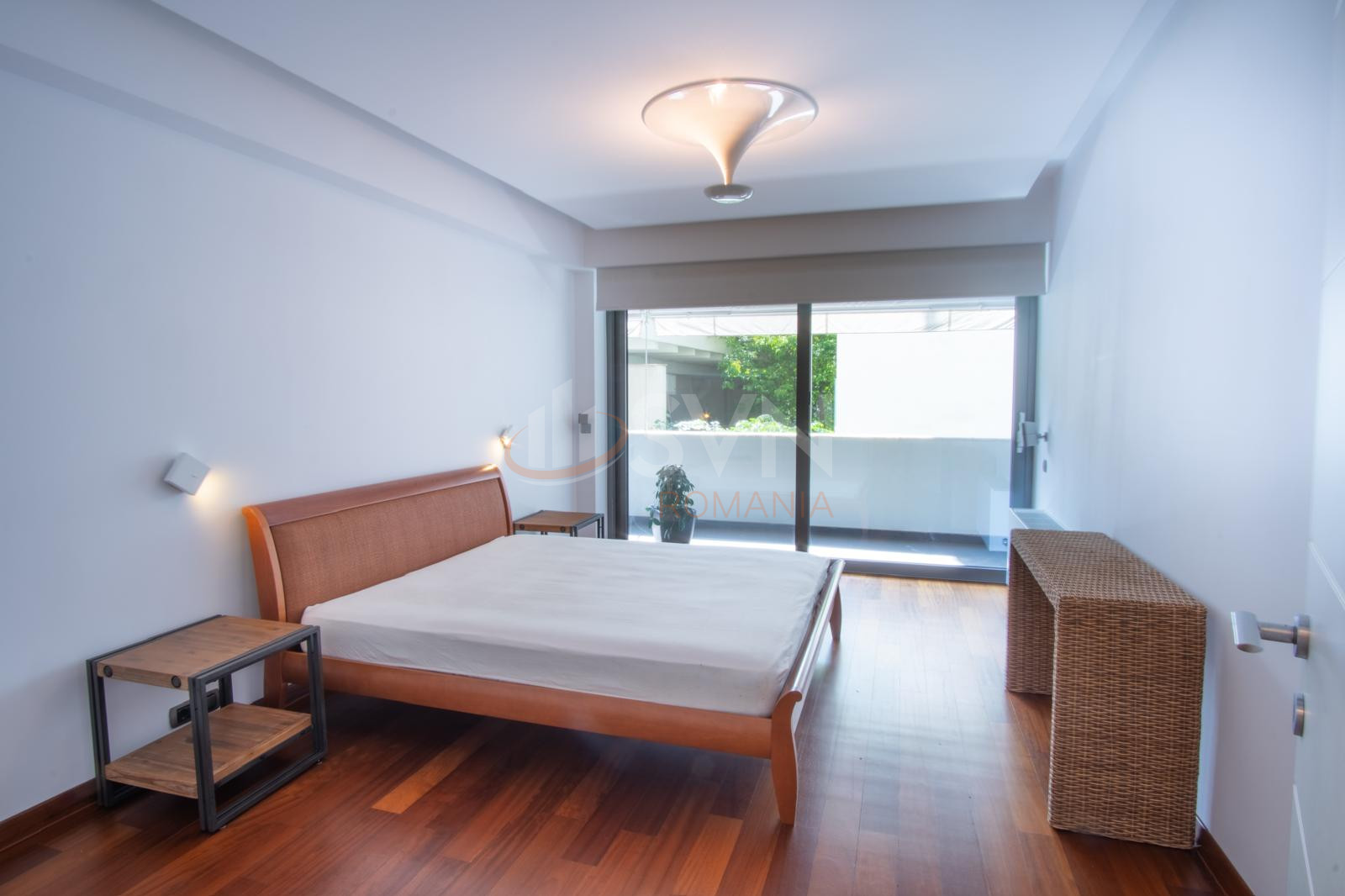 Apartament, 4 camere Bucuresti/Primaverii