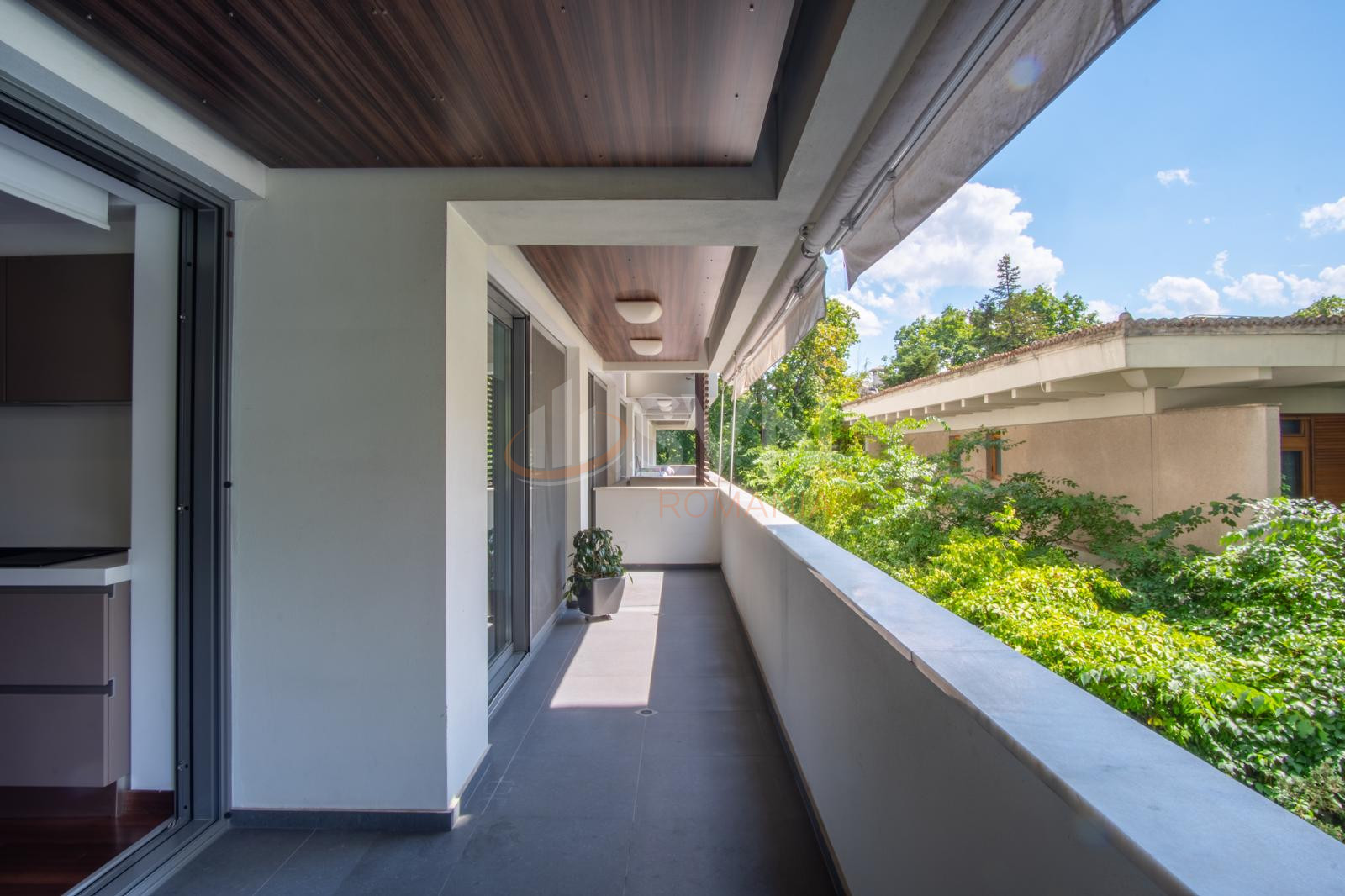 Apartament, 4 camere Bucuresti/Primaverii