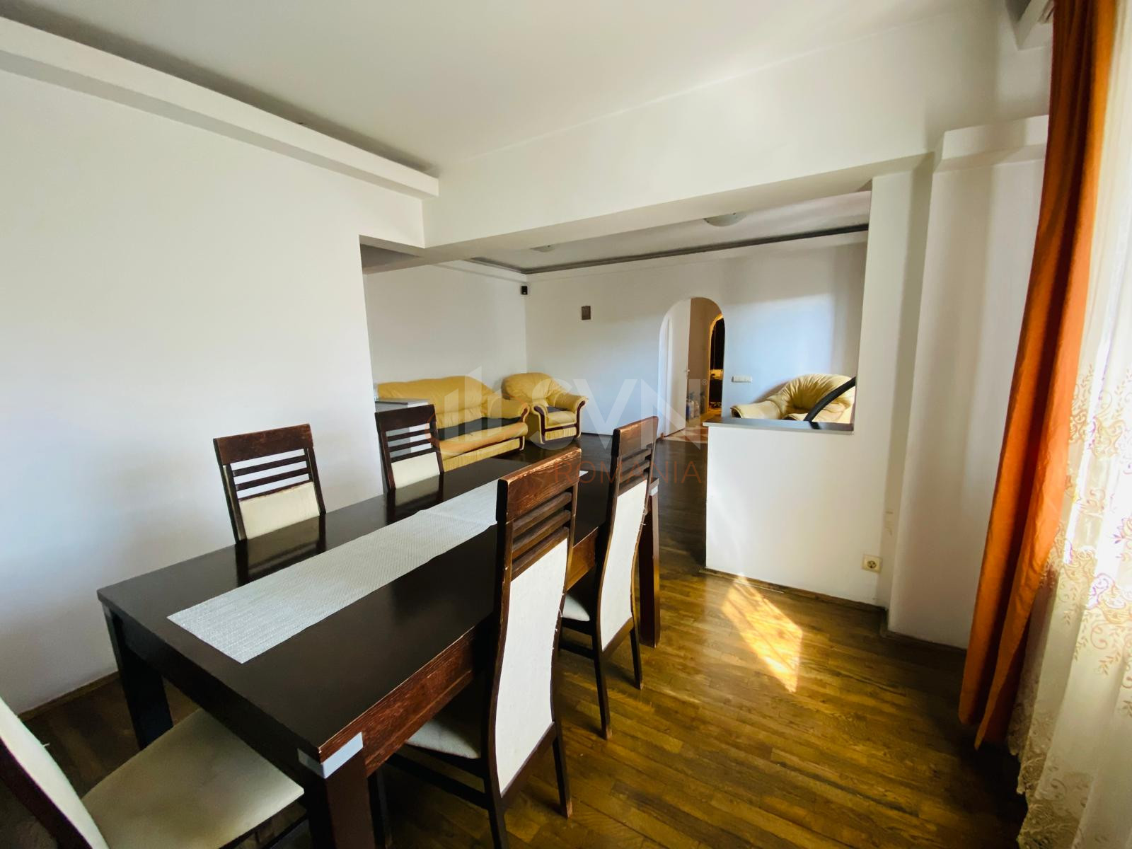 Apartament, 4 camere Bucuresti/Uverturii