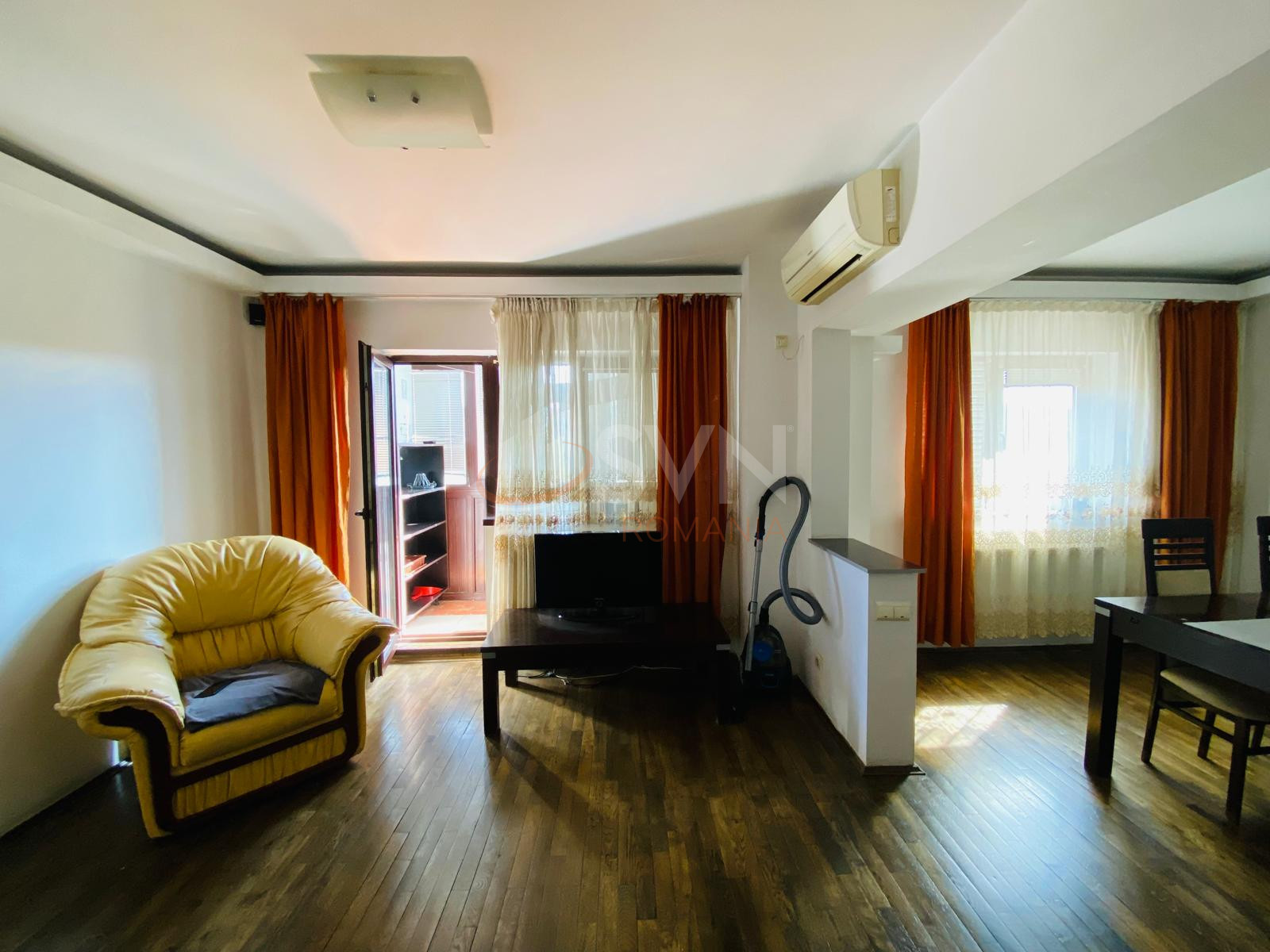 Apartament, 4 camere Bucuresti/Uverturii