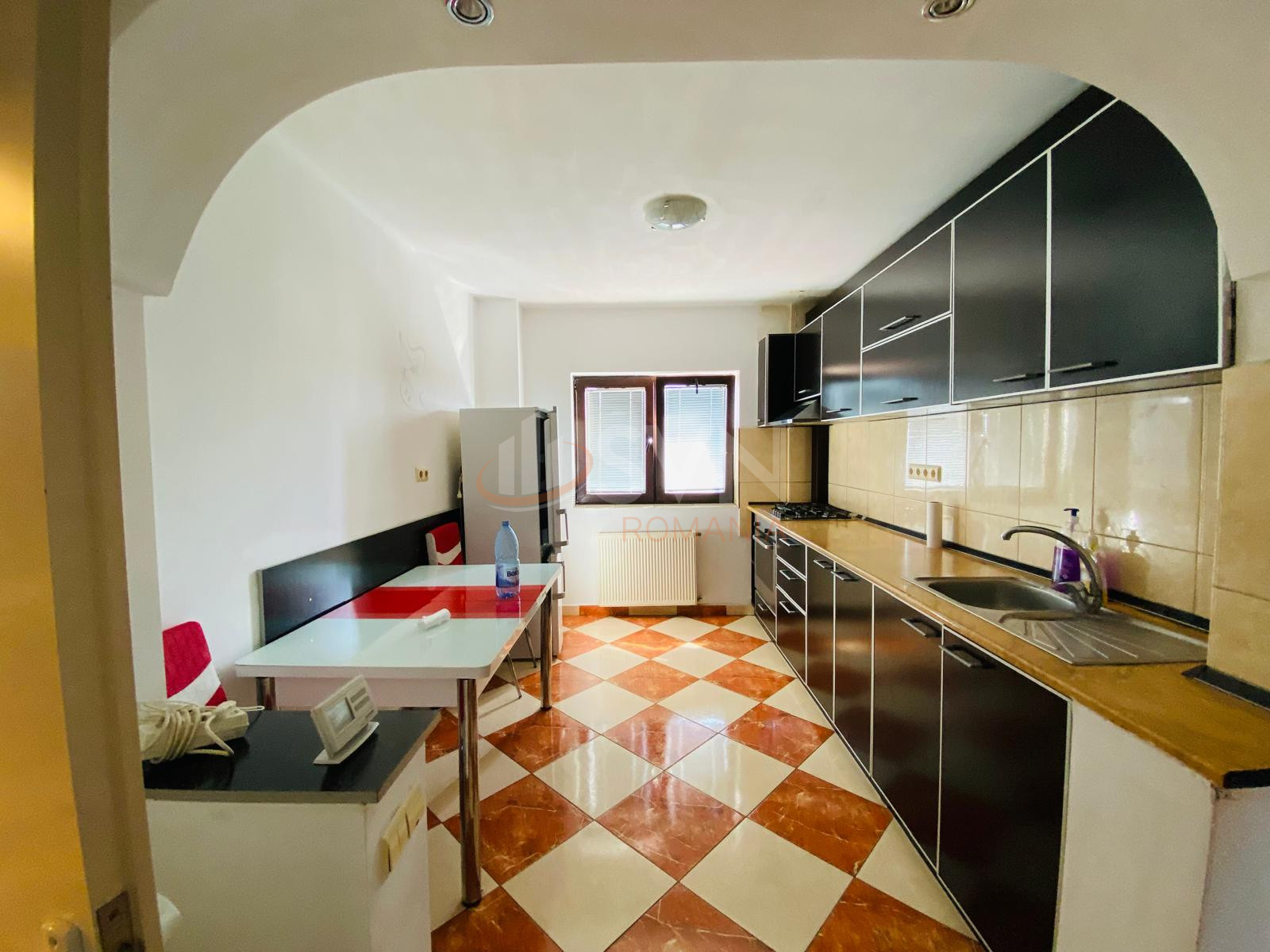 Apartament, 4 camere Bucuresti/Uverturii