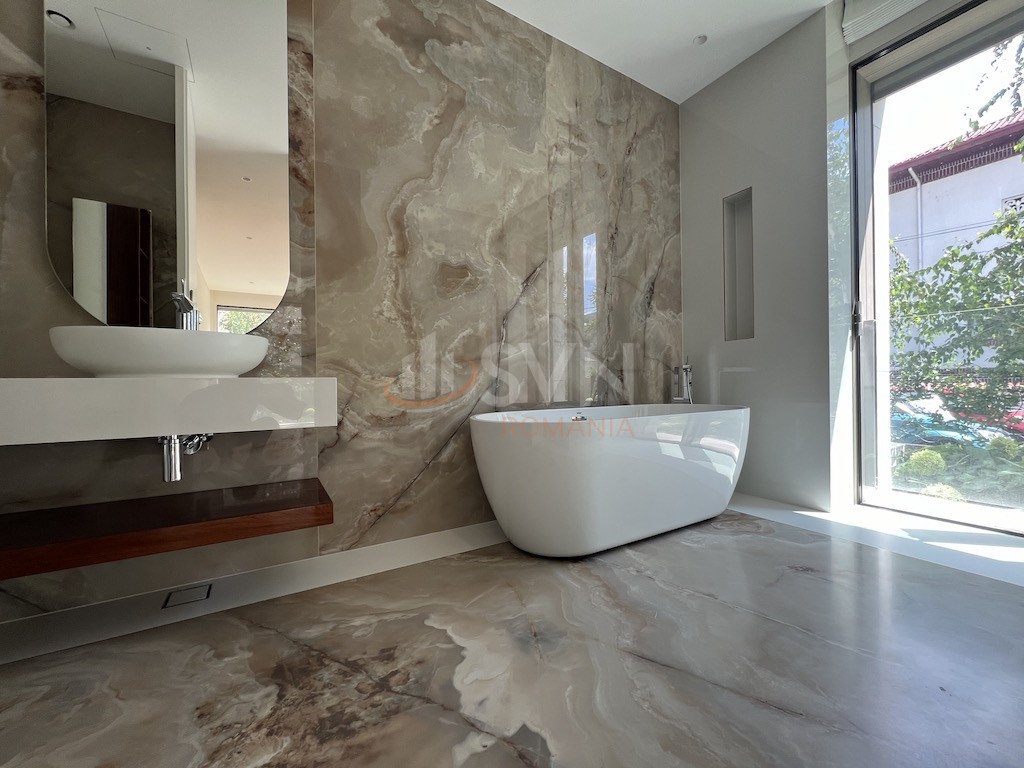 Apartament, 4 camere Bucuresti/Aviatorilor