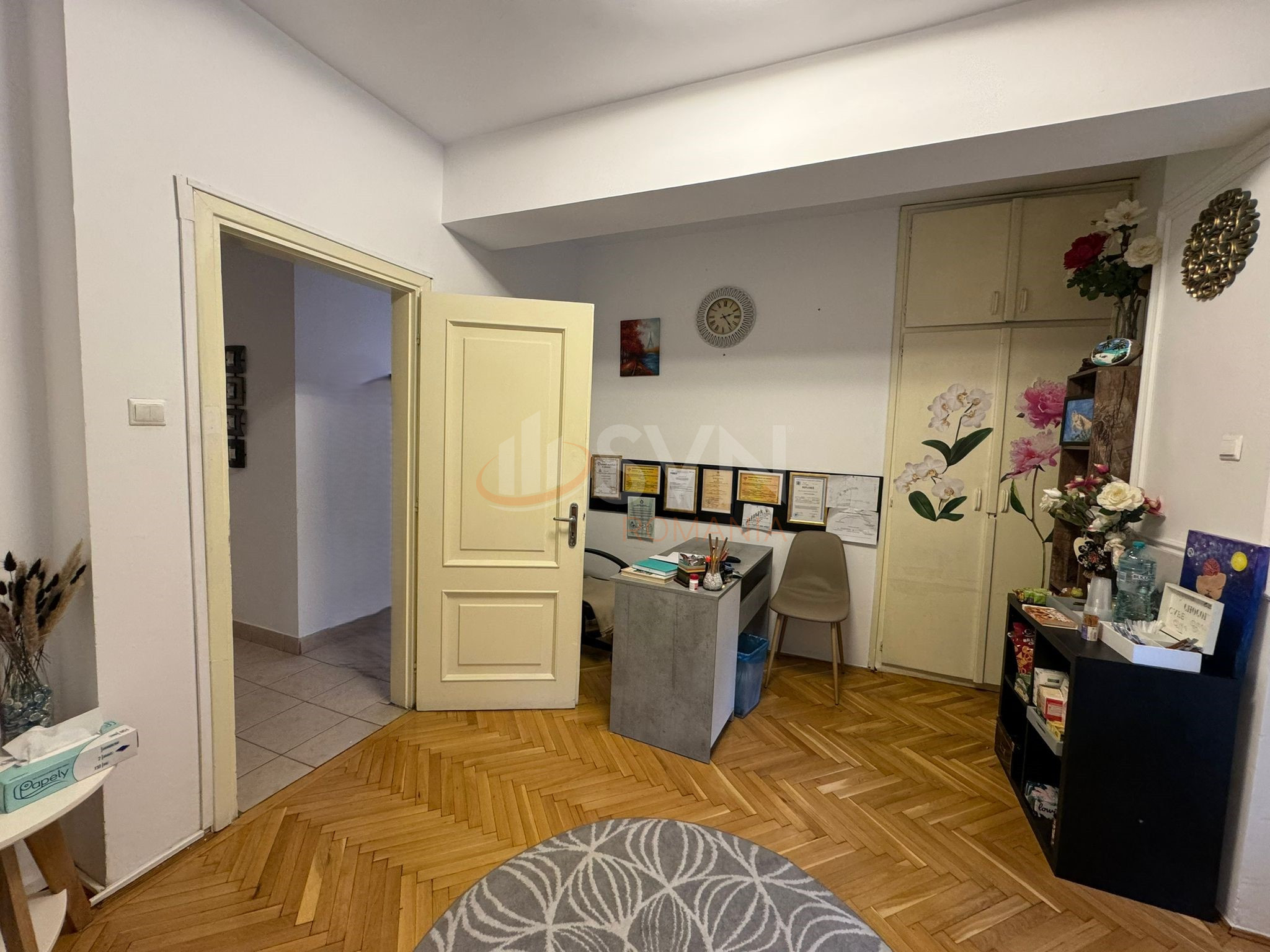 Apartament, 4 camere Bucuresti/Primaverii