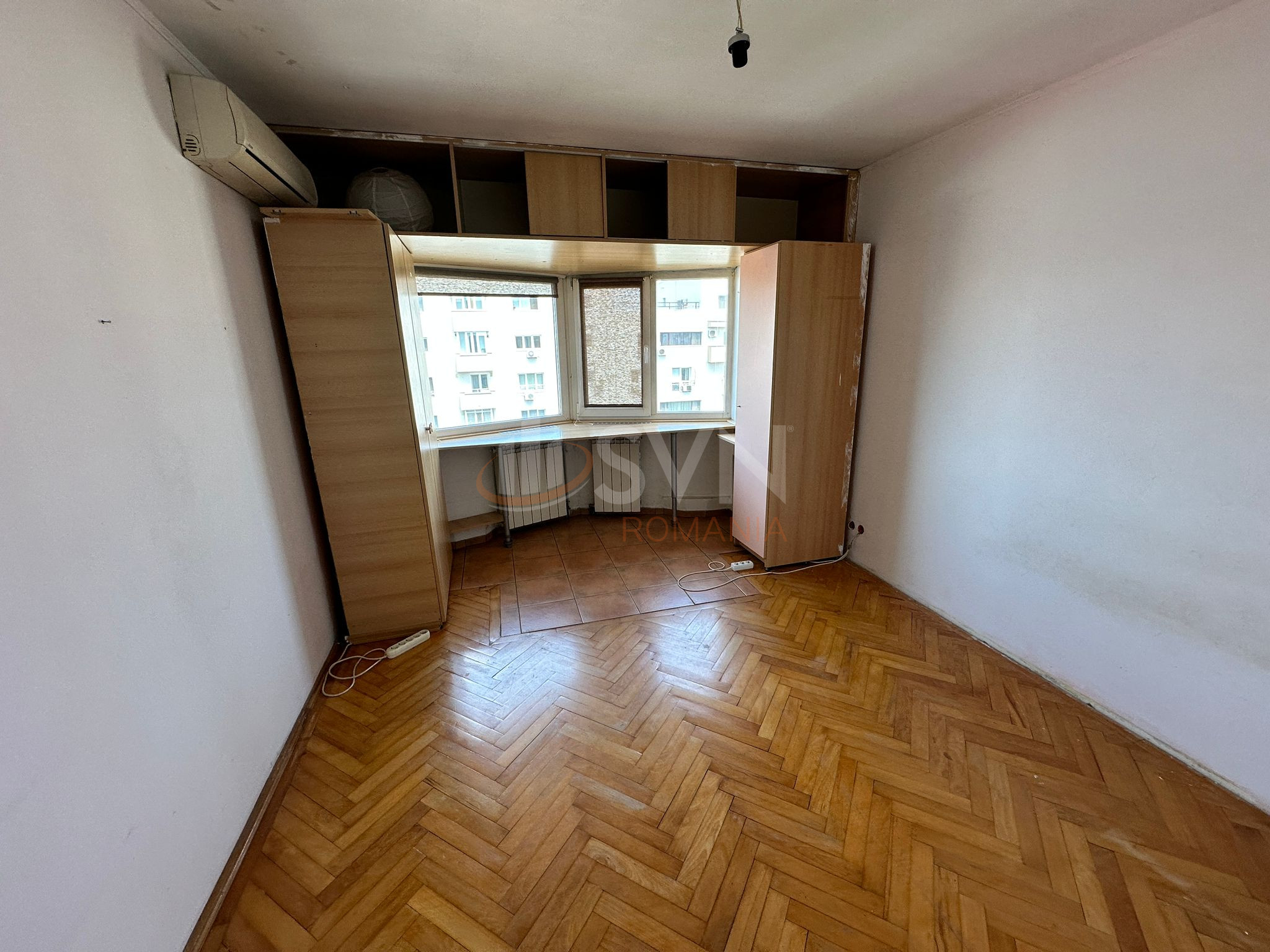 Apartament, 4 camere Bucuresti/Calea Calarasilor