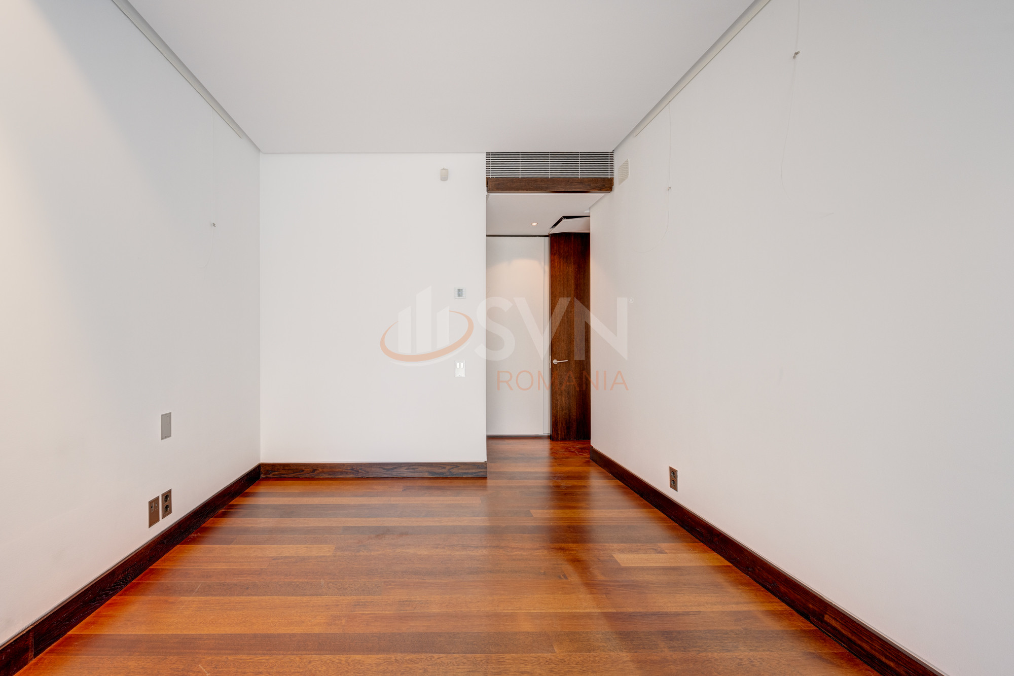 Apartament, 4 camere Bucuresti/Primaverii