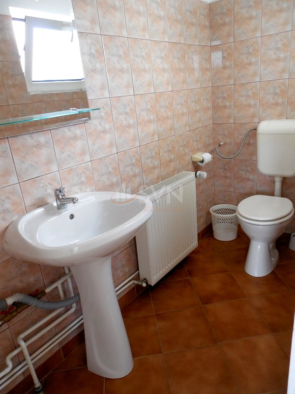 Apartament, 4 camere Bucuresti/Primaverii