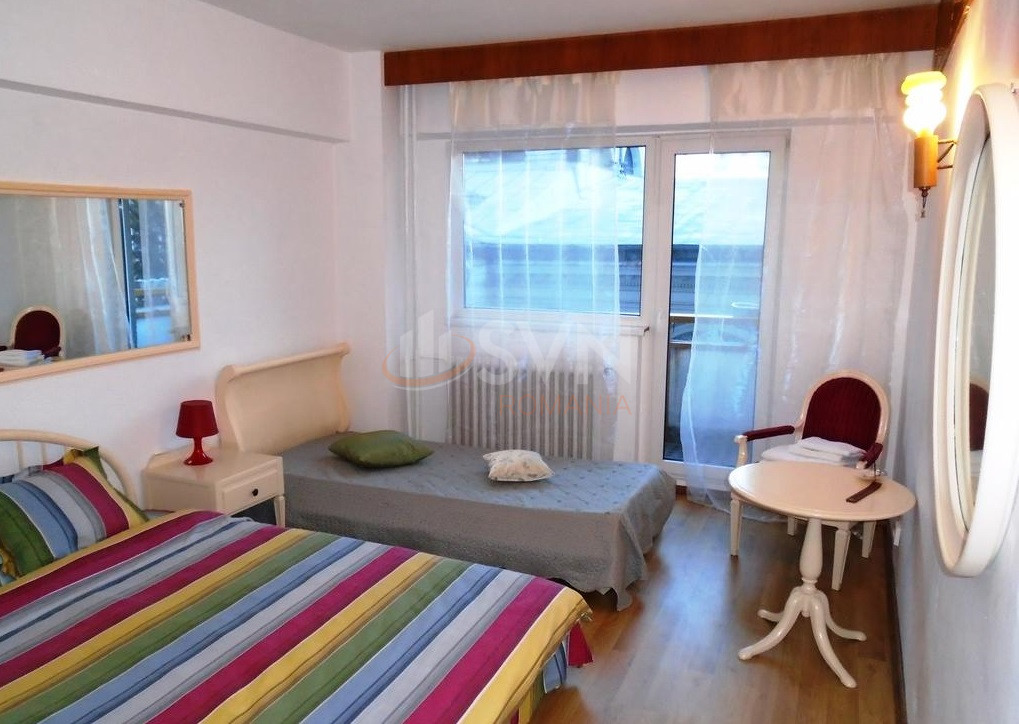 Apartament, 4 camere Bucuresti/Piata Universitatii