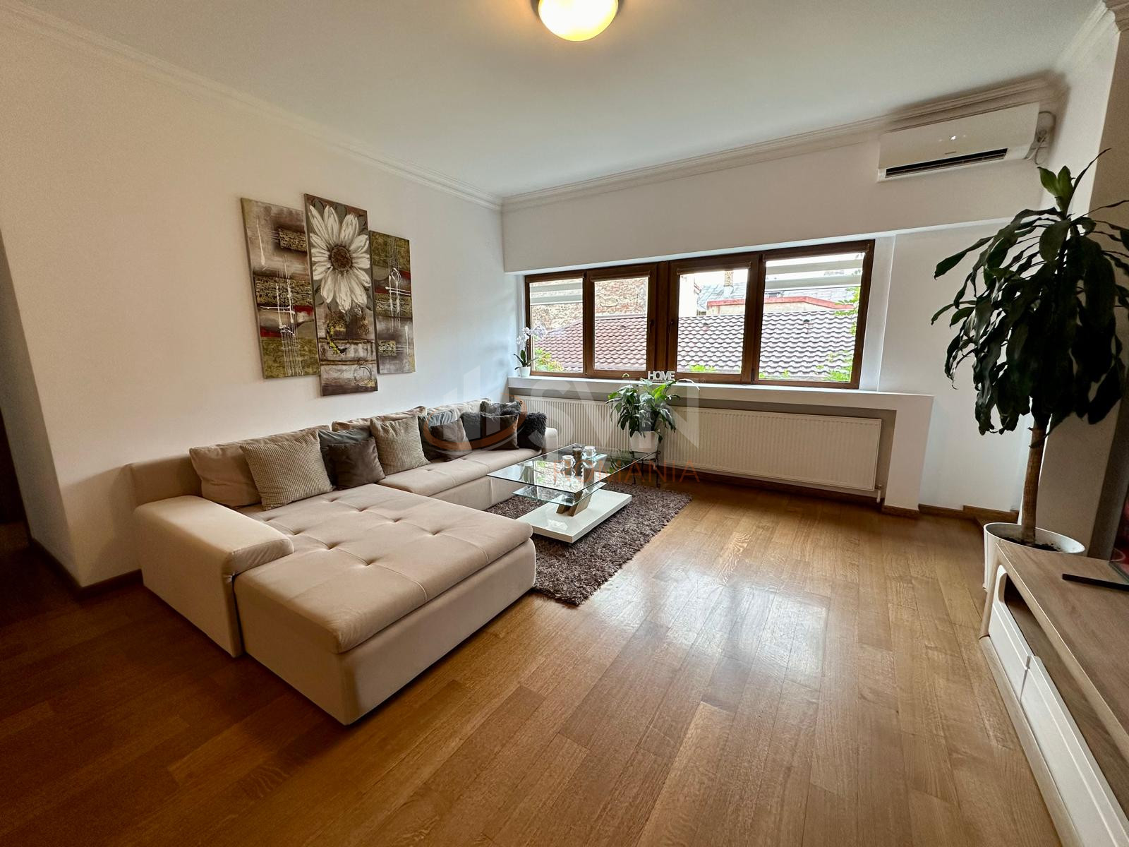 Apartament, 4 camere Bucuresti/Piata Victoriei