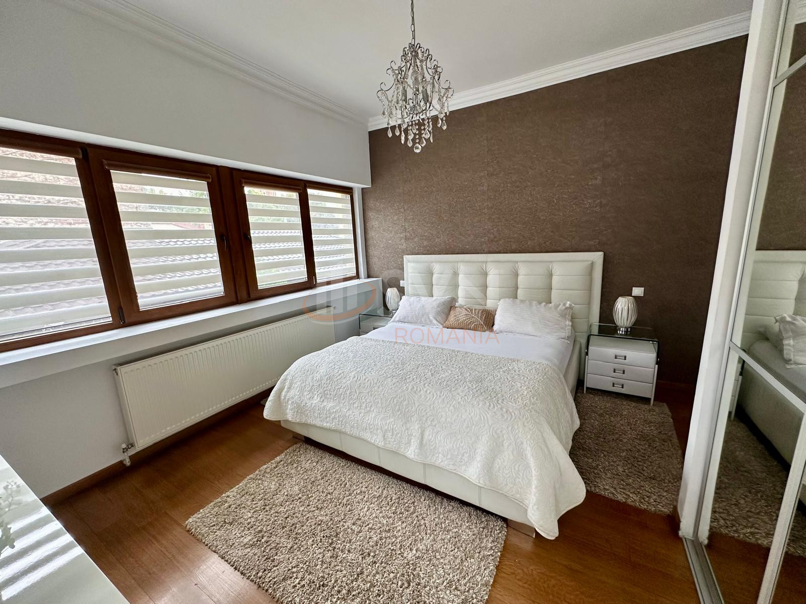 Apartament, 4 camere Bucuresti/Piata Victoriei