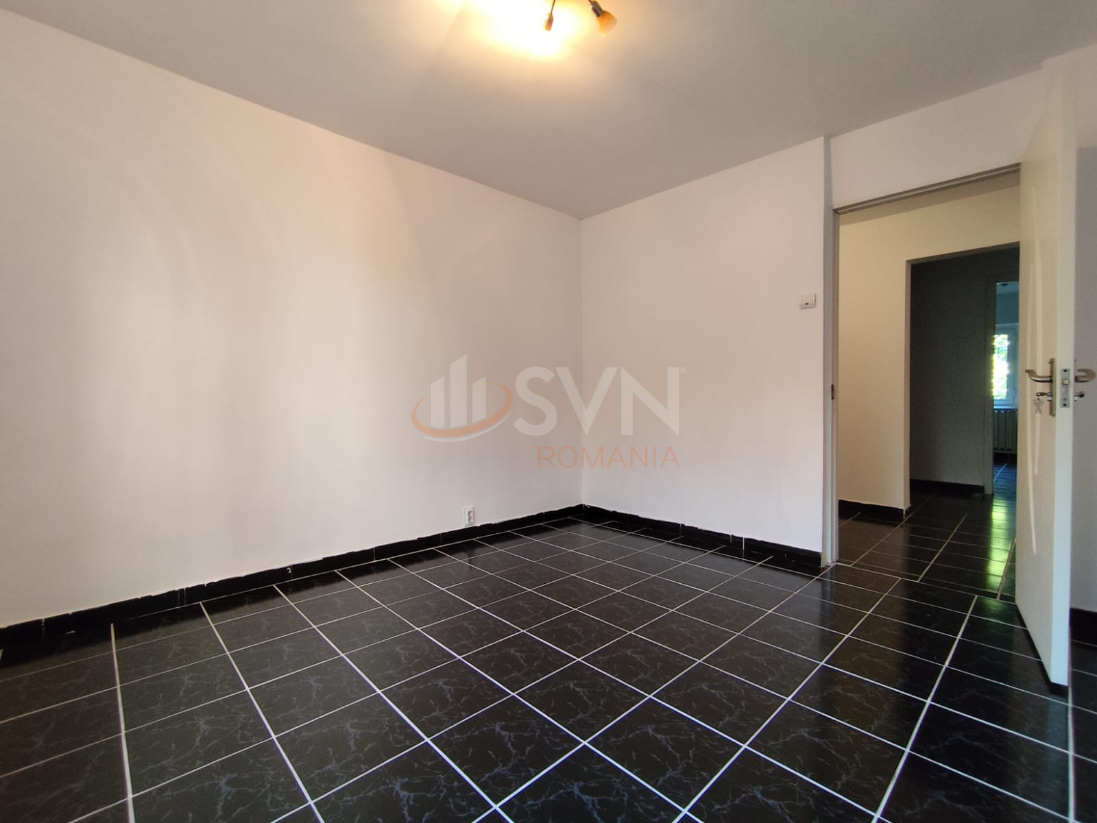 Apartament, 4 camere Bucuresti/Decebal